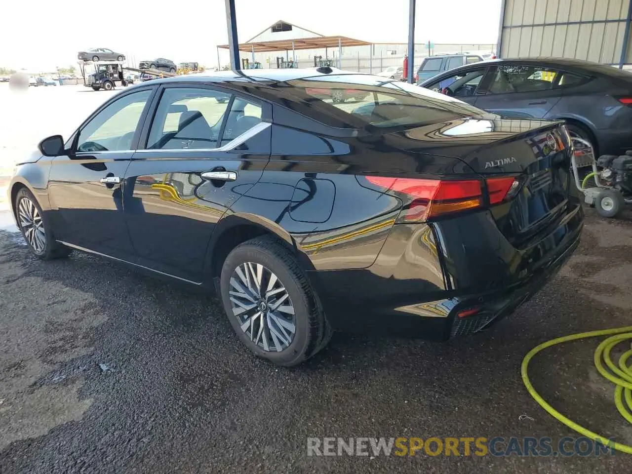 2 fotografías del automóvil dañado 1N4BL4DV2SN352134 NISSAN ALTIMA 2025
