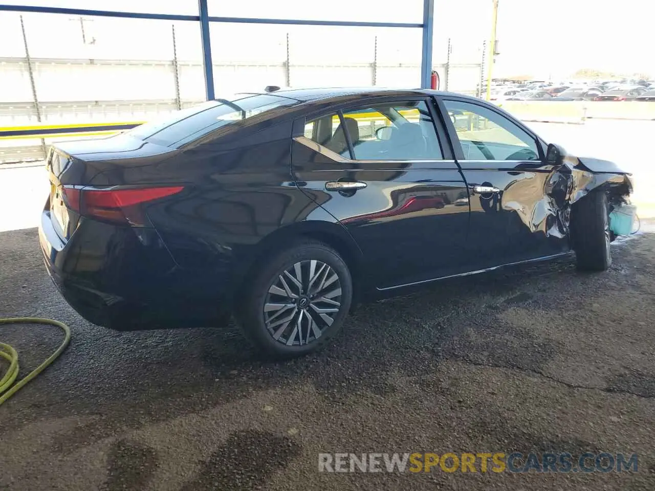3 fotografías del automóvil dañado 1N4BL4DV2SN352134 NISSAN ALTIMA 2025