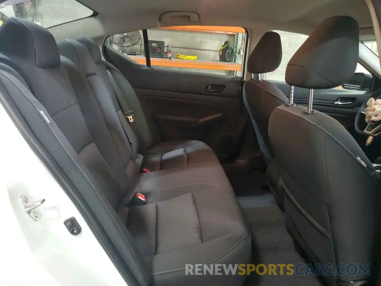 10 fotografías del automóvil dañado 1N4BL4DV2SN393878 NISSAN ALTIMA 2025