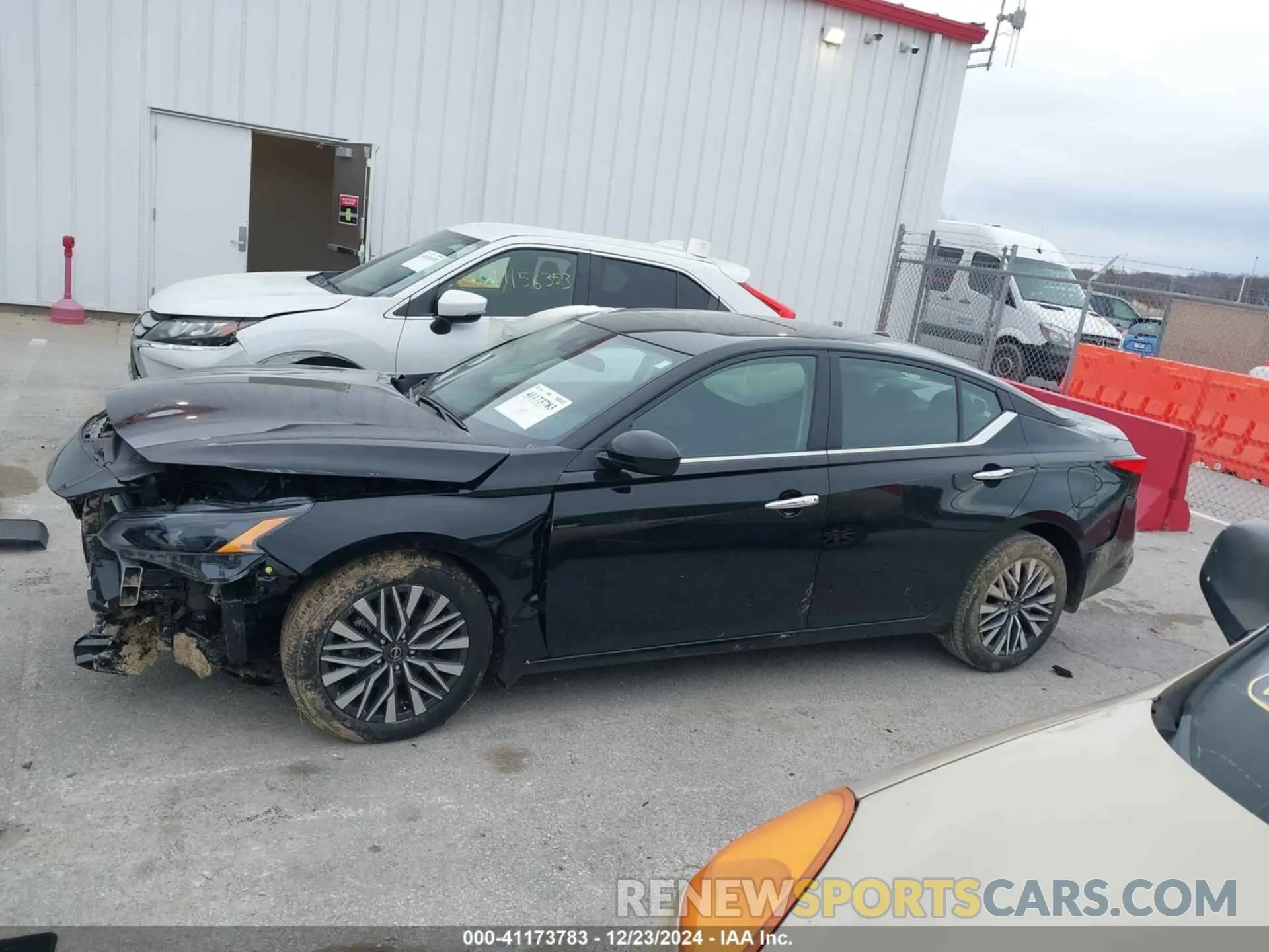 15 fotografías del automóvil dañado 1N4BL4DV3SN334001 NISSAN ALTIMA 2025
