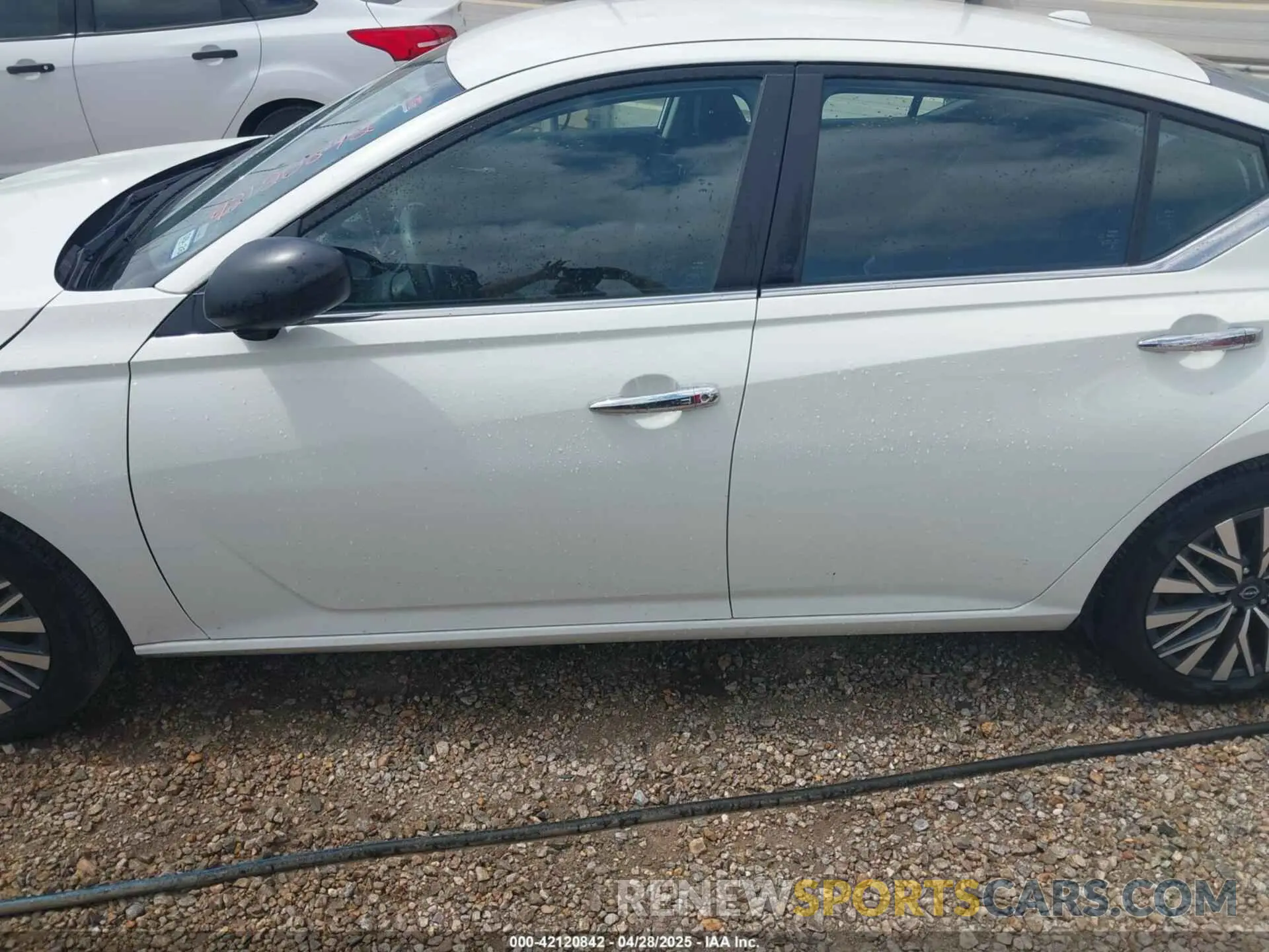 14 fotografías del automóvil dañado 1N4BL4DV4SN313741 NISSAN ALTIMA 2025