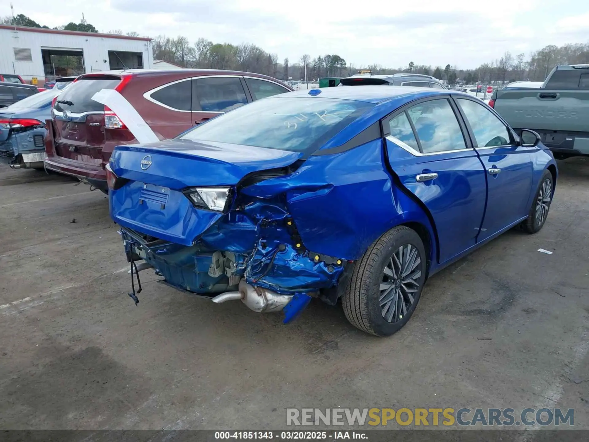 4 fotografías del automóvil dañado 1N4BL4DV5SN365511 NISSAN ALTIMA 2025