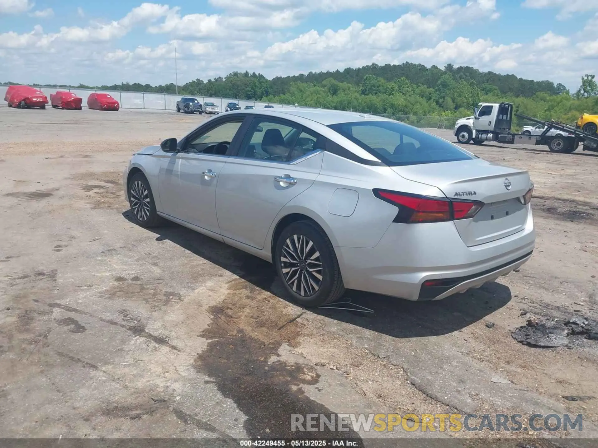 3 fotografías del automóvil dañado 1N4BL4DV5SN366660 NISSAN ALTIMA 2025