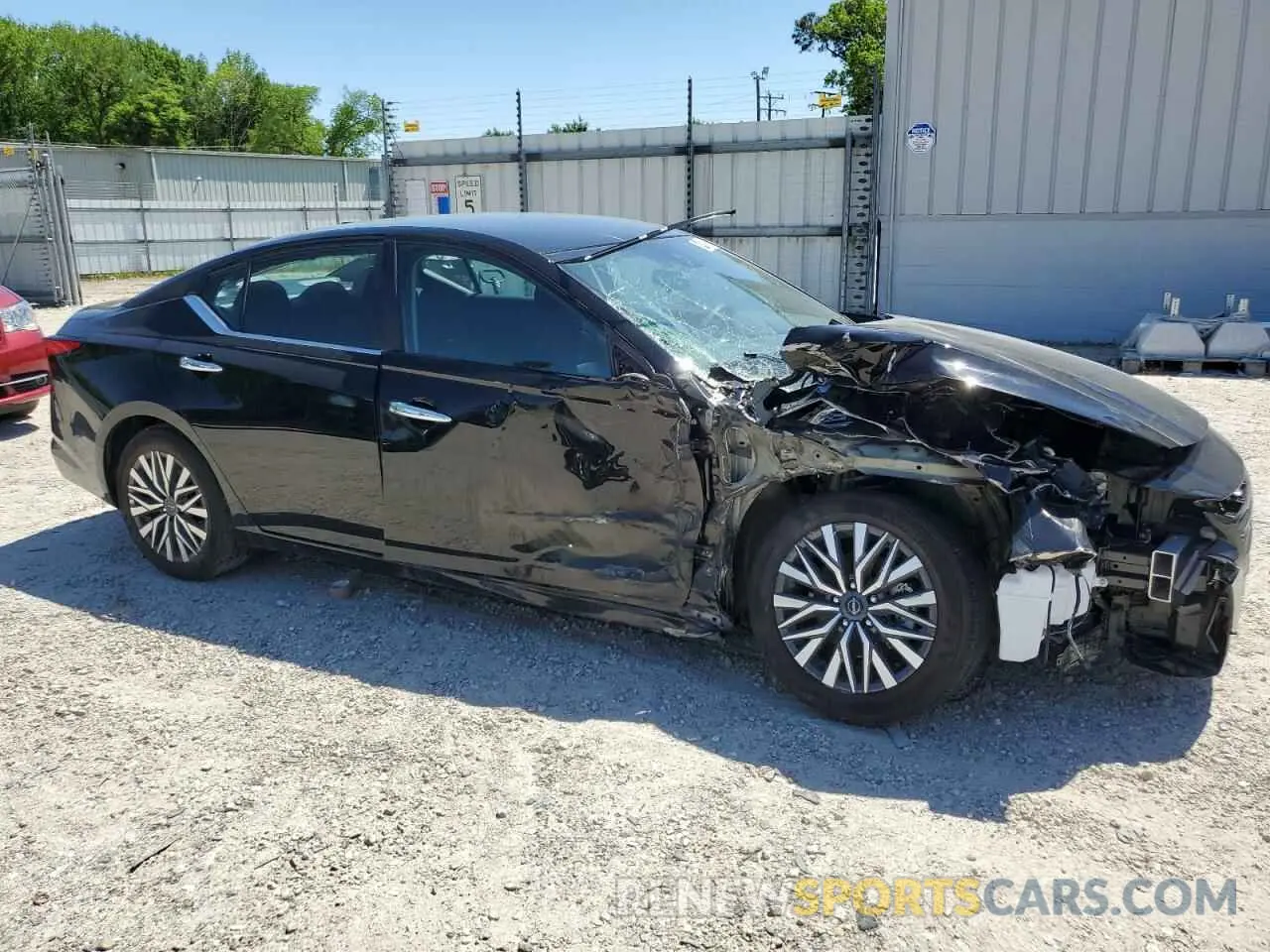4 fotografías del automóvil dañado 1N4BL4DV5SN376928 NISSAN ALTIMA 2025