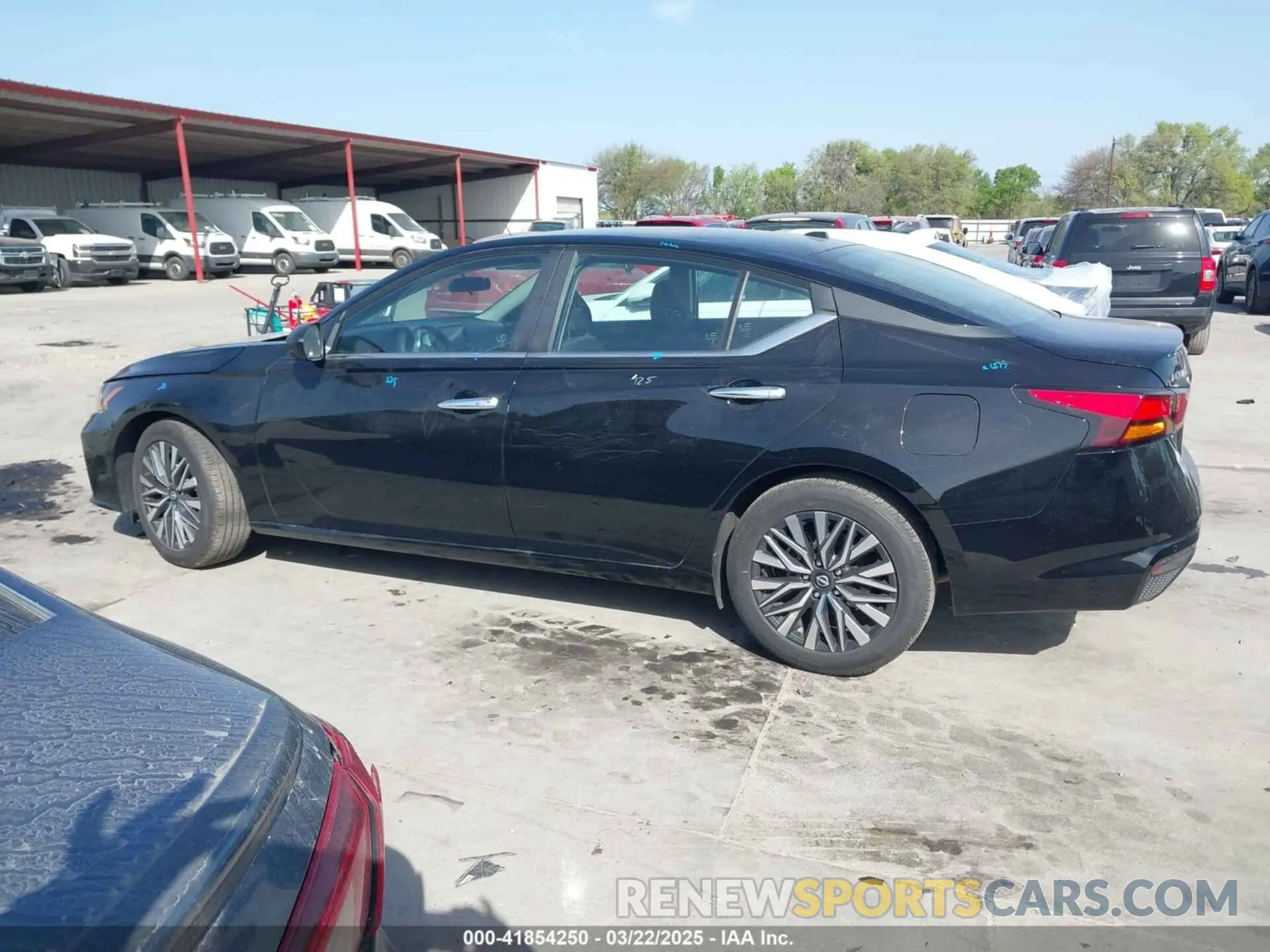 14 fotografías del automóvil dañado 1N4BL4DV6SN363122 NISSAN ALTIMA 2025