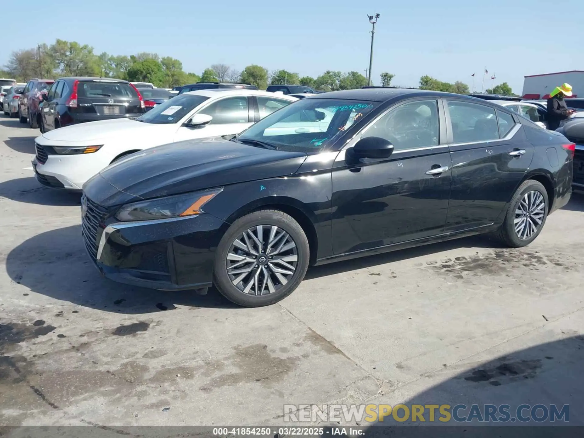 2 fotografías del automóvil dañado 1N4BL4DV6SN363122 NISSAN ALTIMA 2025