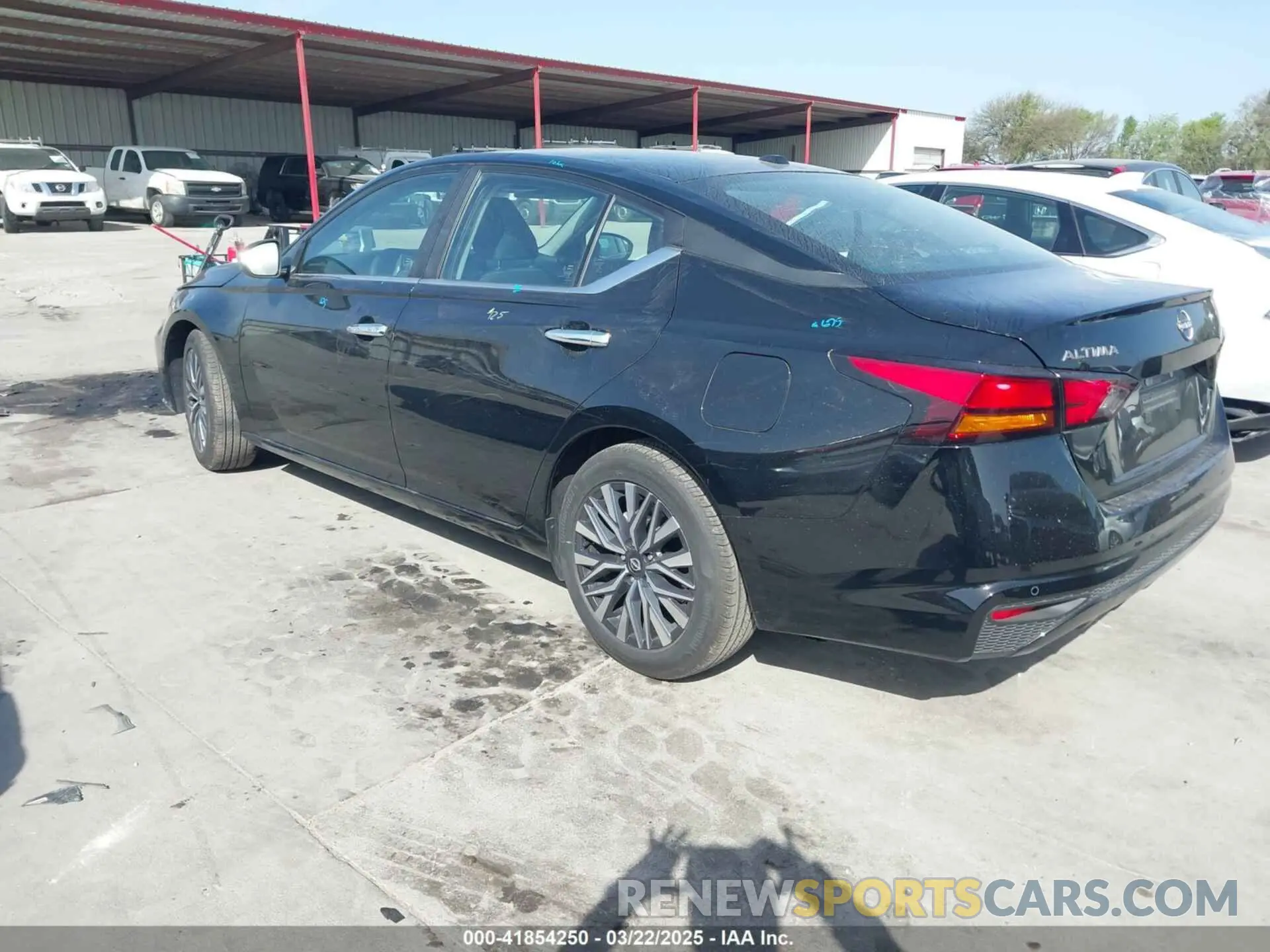 3 fotografías del automóvil dañado 1N4BL4DV6SN363122 NISSAN ALTIMA 2025