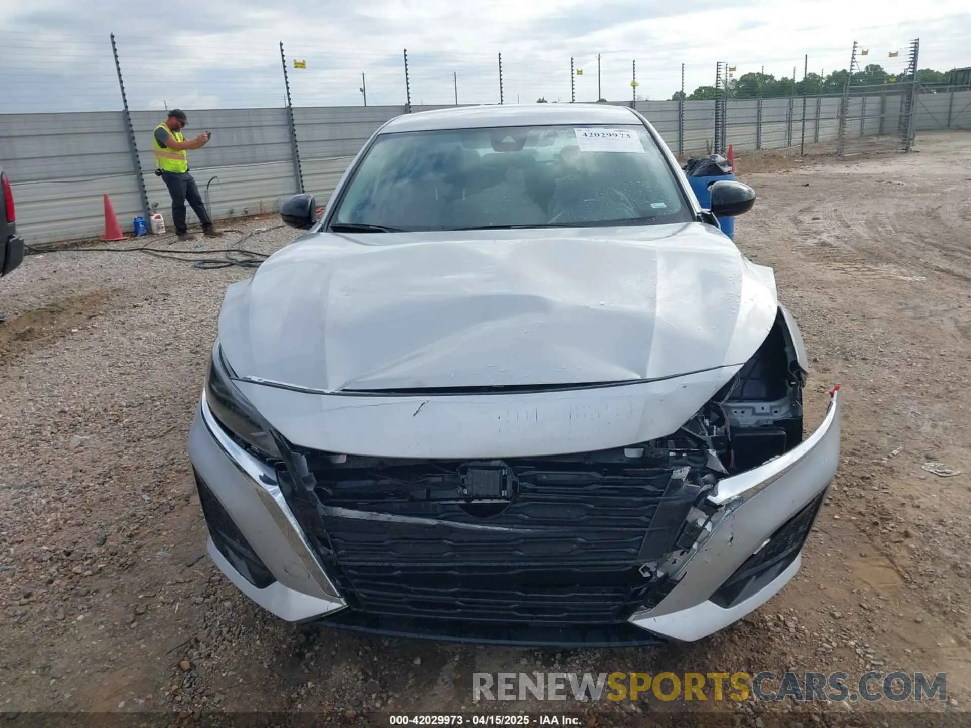 13 fotografías del automóvil dañado 1N4BL4DV6SN364206 NISSAN ALTIMA 2025