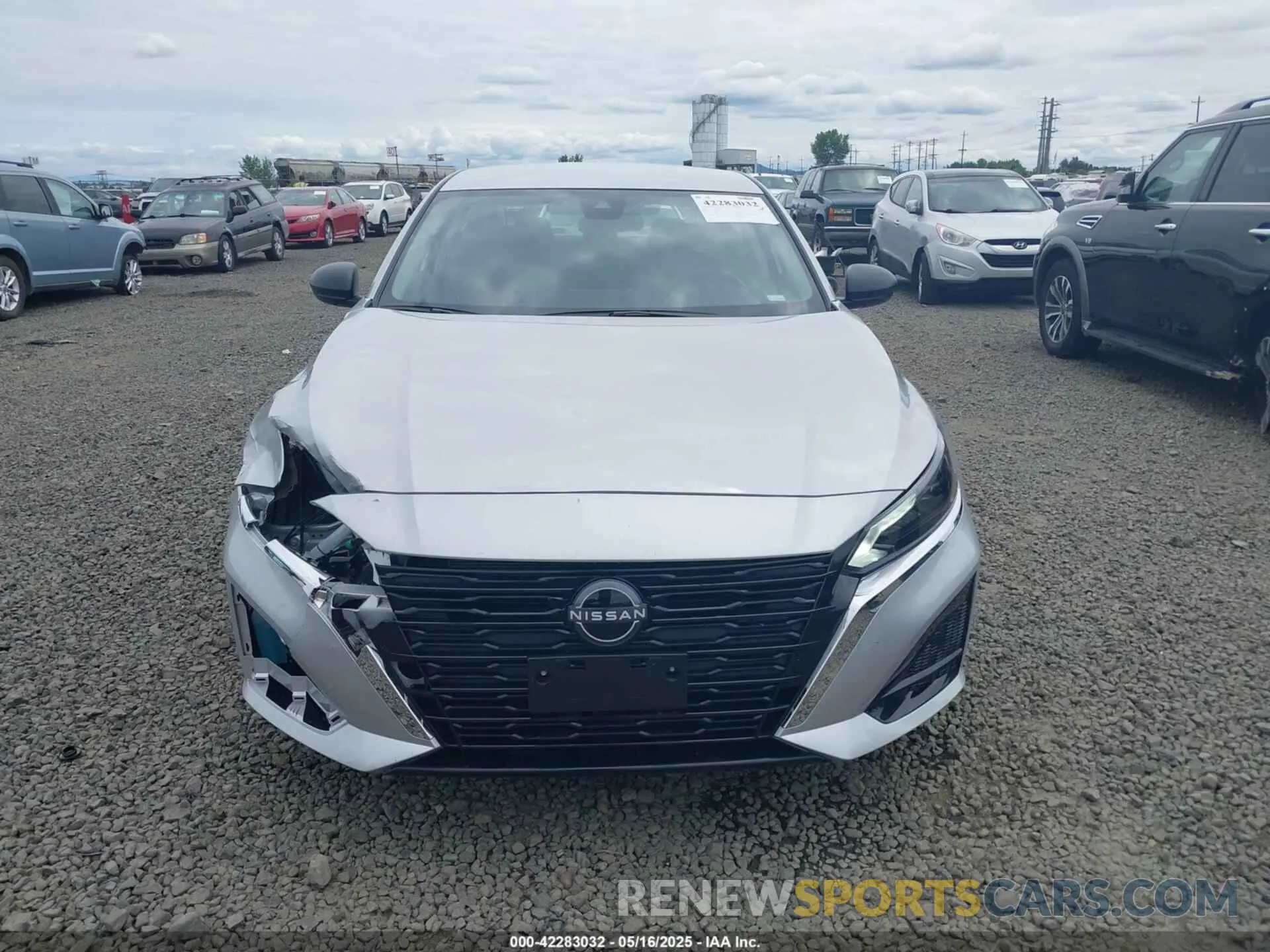 12 fotografías del automóvil dañado 1N4BL4DV6SN377635 NISSAN ALTIMA 2025