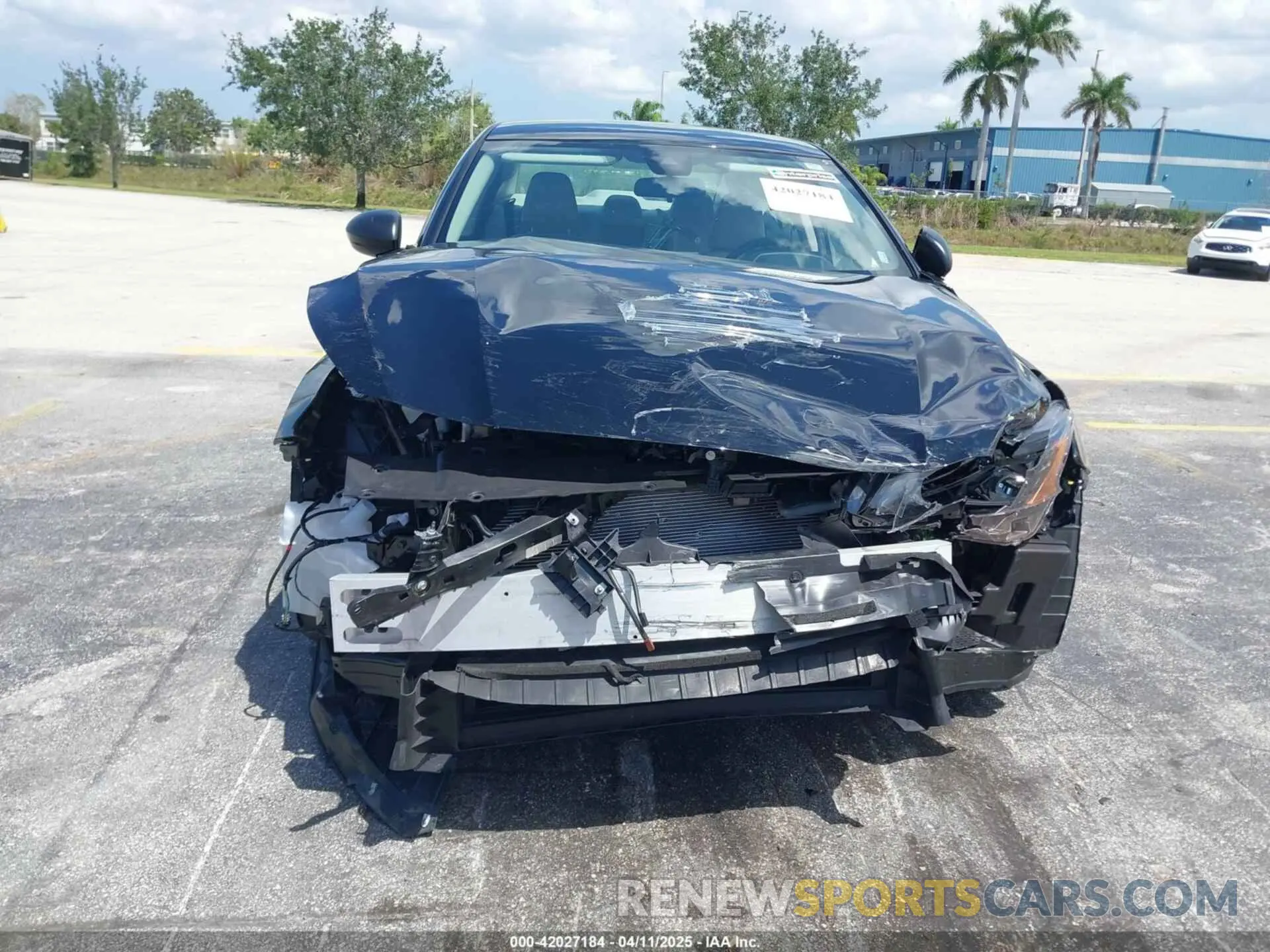 13 fotografías del automóvil dañado 1N4BL4DV7SN306282 NISSAN ALTIMA 2025