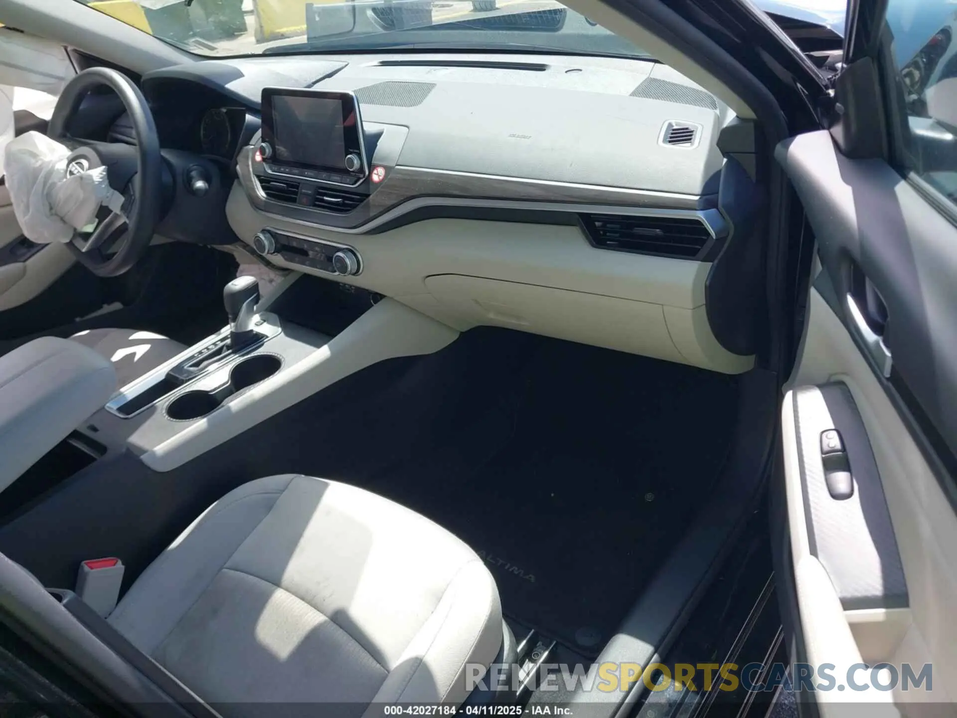 5 fotografías del automóvil dañado 1N4BL4DV7SN306282 NISSAN ALTIMA 2025