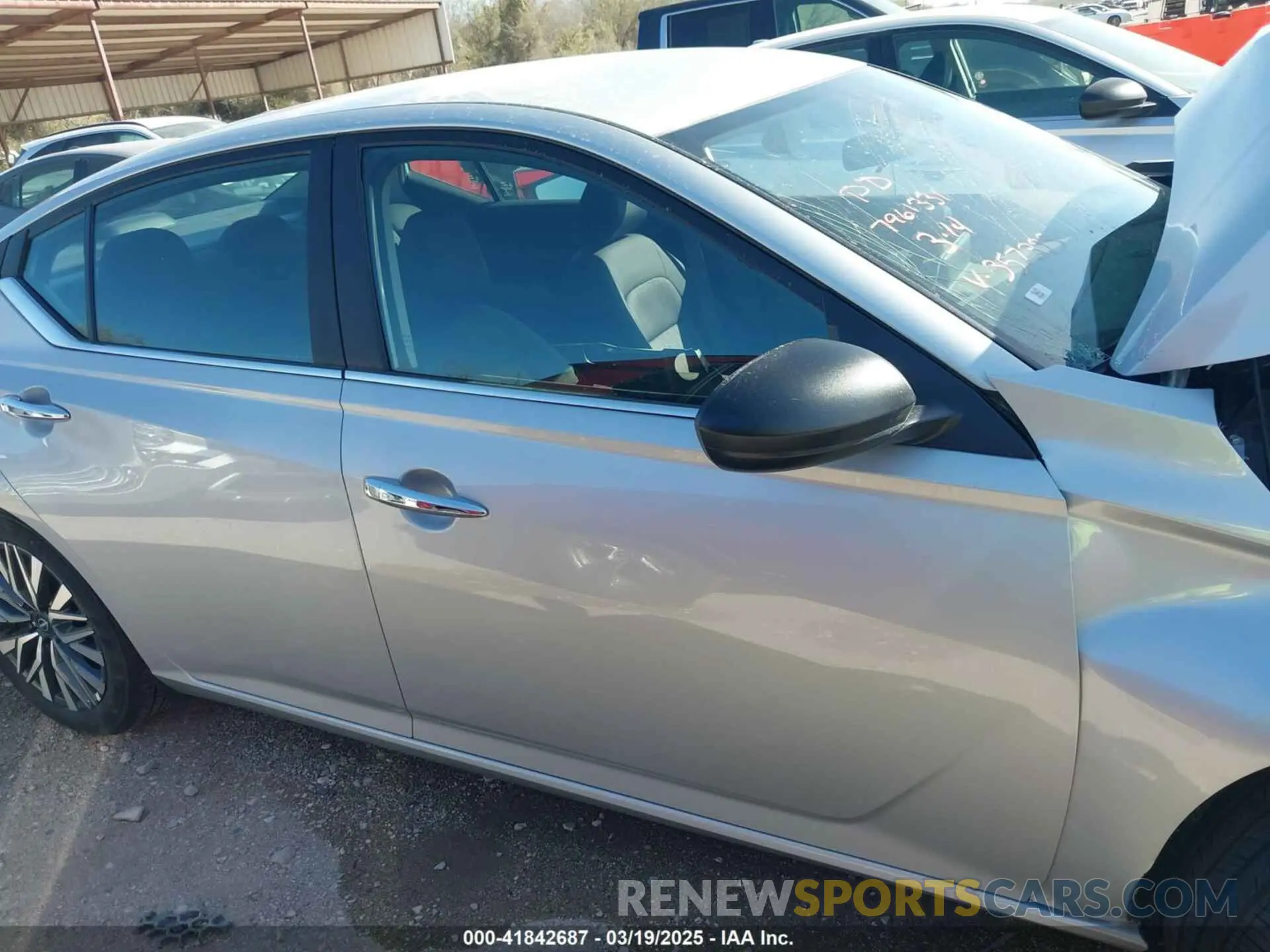12 fotografías del automóvil dañado 1N4BL4DV7SN357393 NISSAN ALTIMA 2025