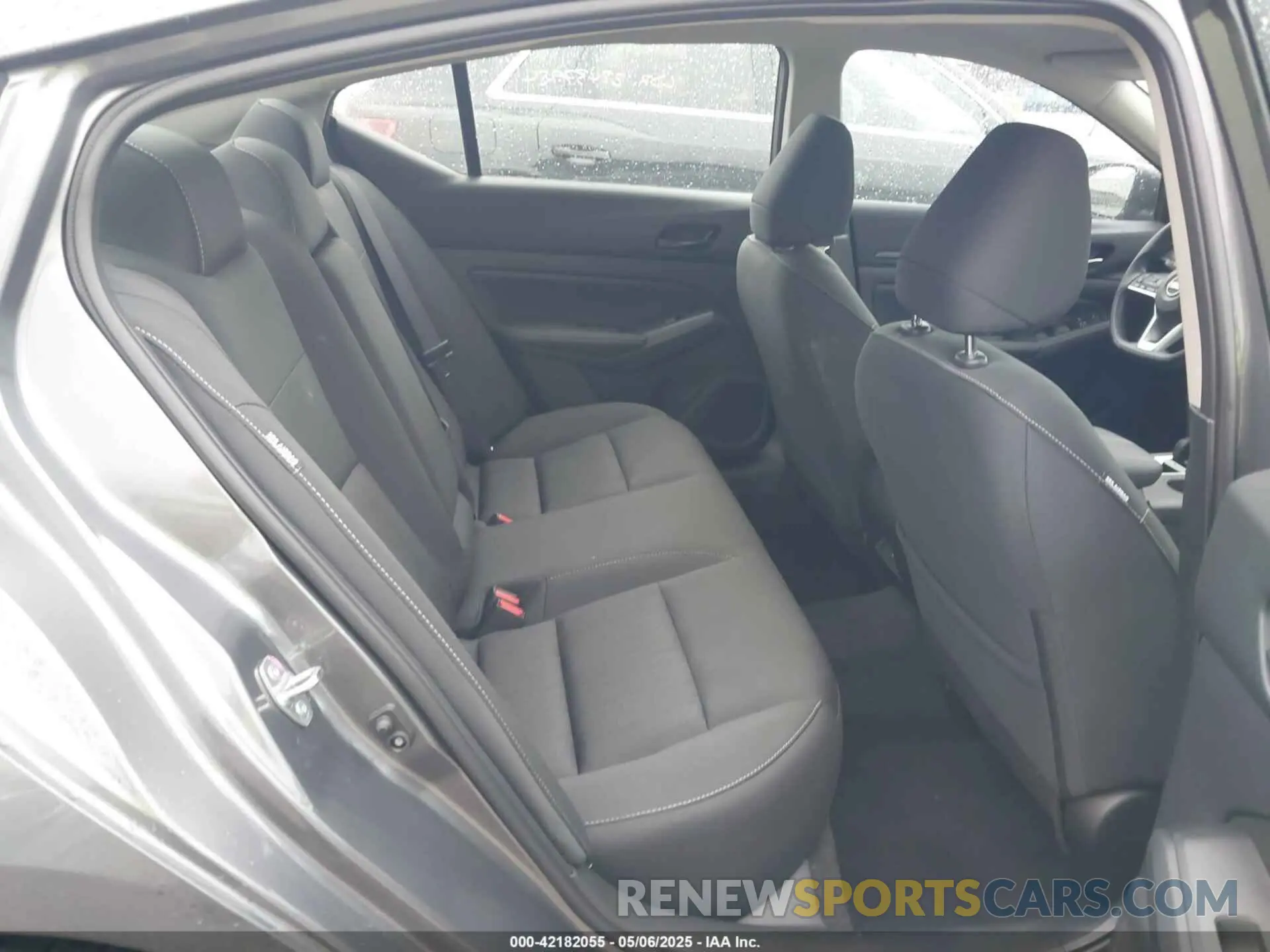 8 fotografías del automóvil dañado 1N4BL4DV7SN382486 NISSAN ALTIMA 2025