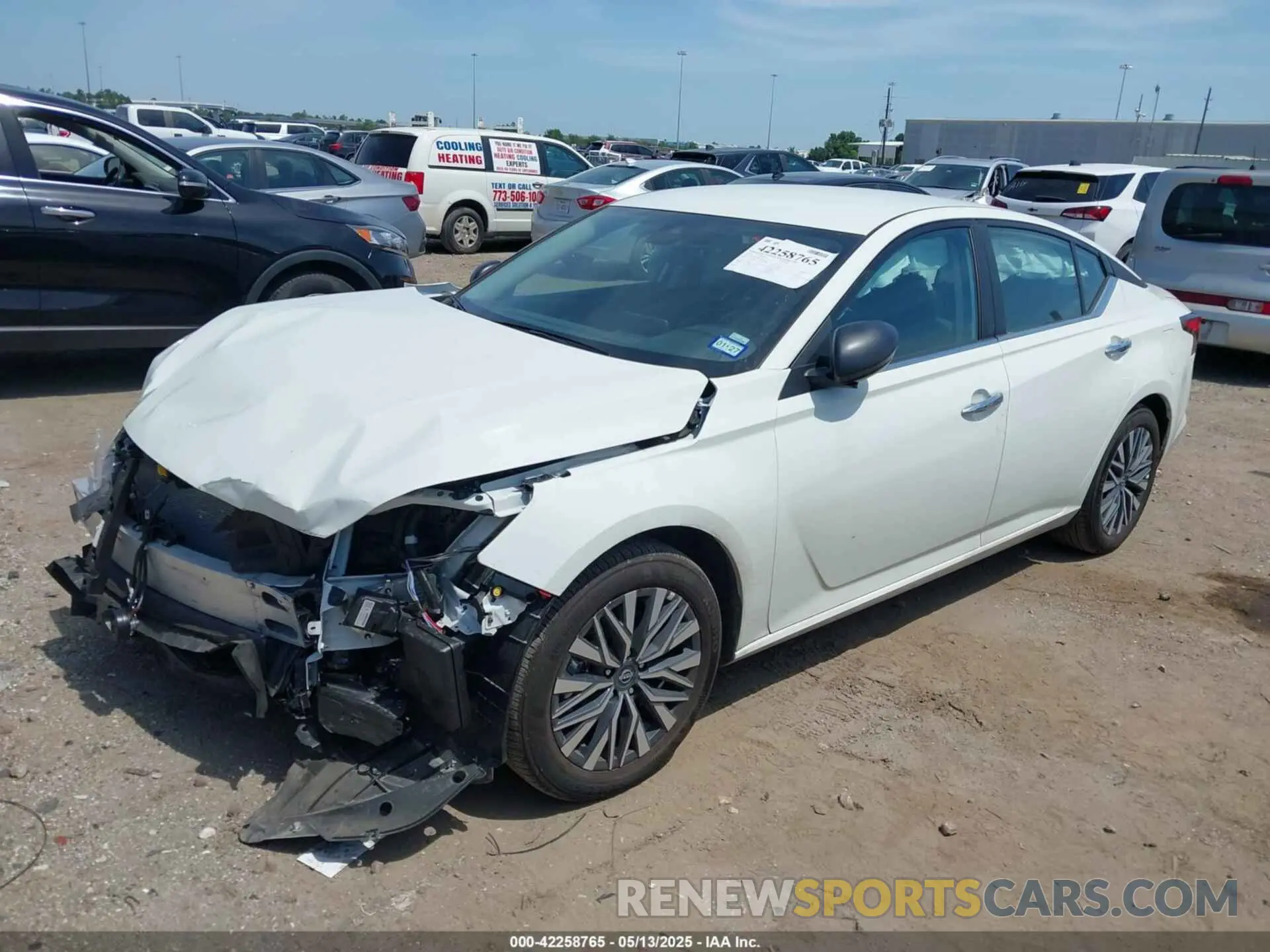 2 fotografías del automóvil dañado 1N4BL4DV8SN371660 NISSAN ALTIMA 2025