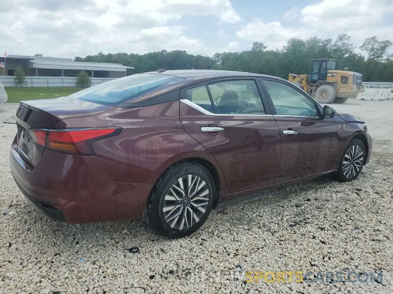 3 fotografías del automóvil dañado 1N4BL4DV9SN309023 NISSAN ALTIMA 2025