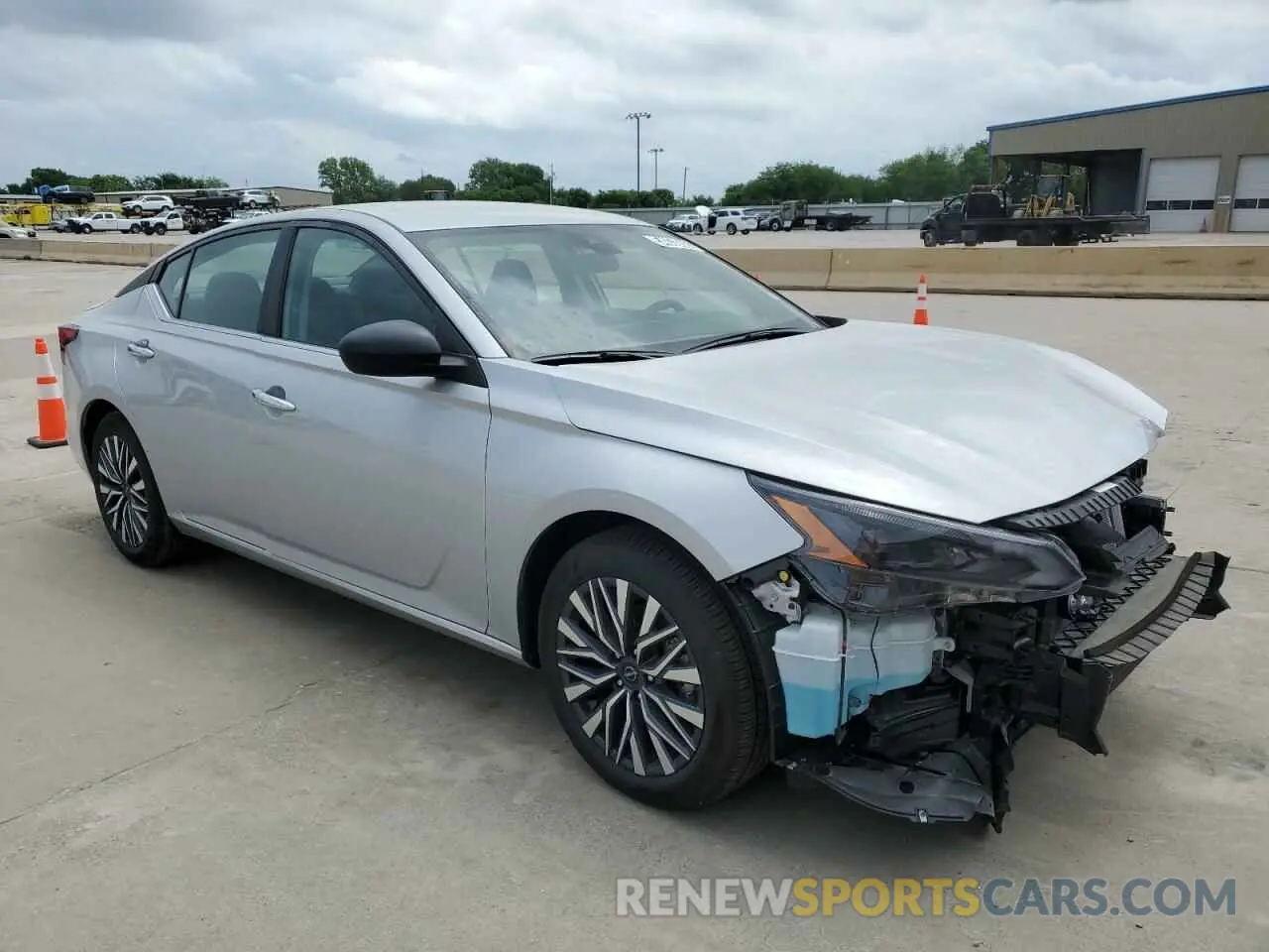 4 fotografías del automóvil dañado 1N4BL4DV9SN359100 NISSAN ALTIMA 2025