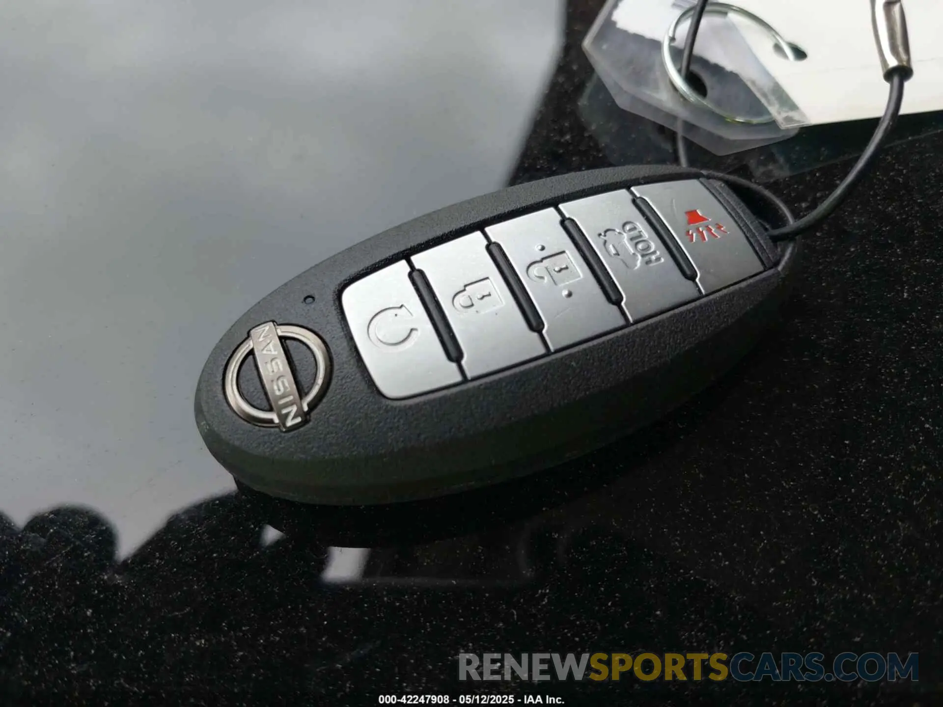 11 fotografías del automóvil dañado 1N4BL4DV9SN363129 NISSAN ALTIMA 2025