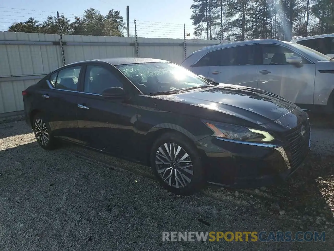 4 fotografías del automóvil dañado 1N4BL4DV9SN367973 NISSAN ALTIMA 2025