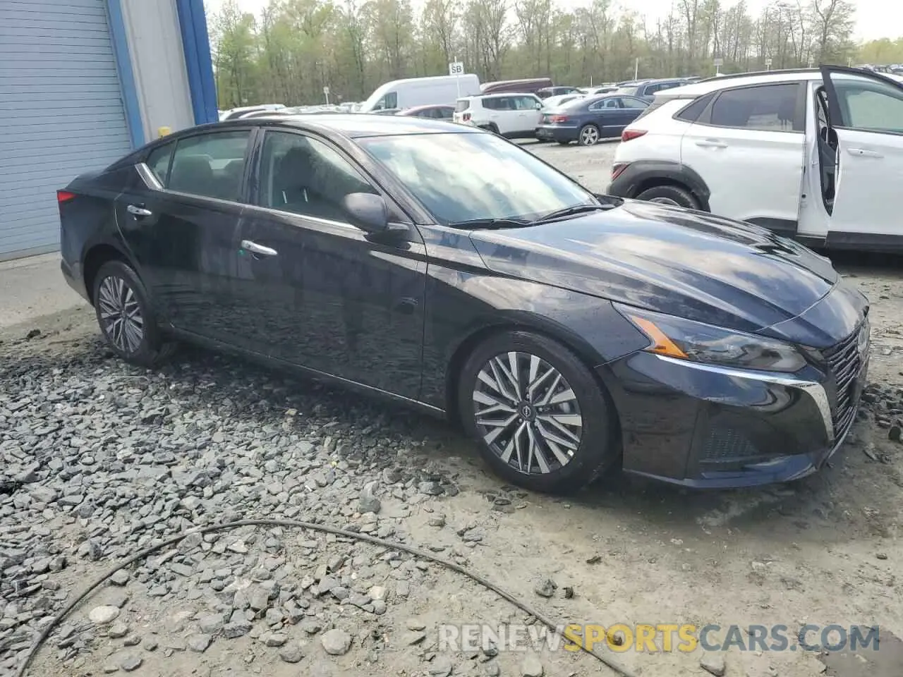 4 fotografías del automóvil dañado 1N4BL4DV9SN369349 NISSAN ALTIMA 2025