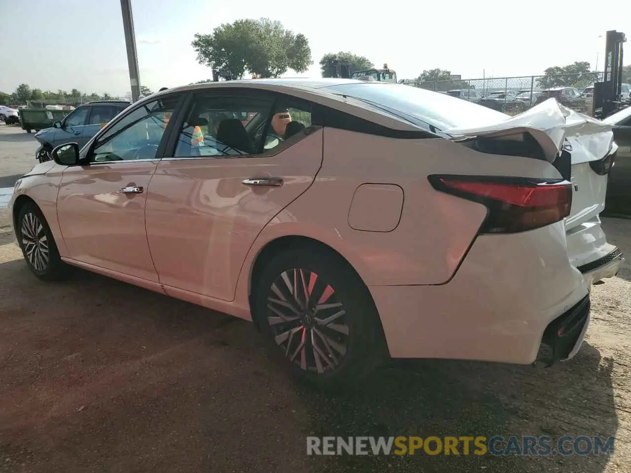 2 fotografías del automóvil dañado 1N4BL4DVXSN347036 NISSAN ALTIMA 2025