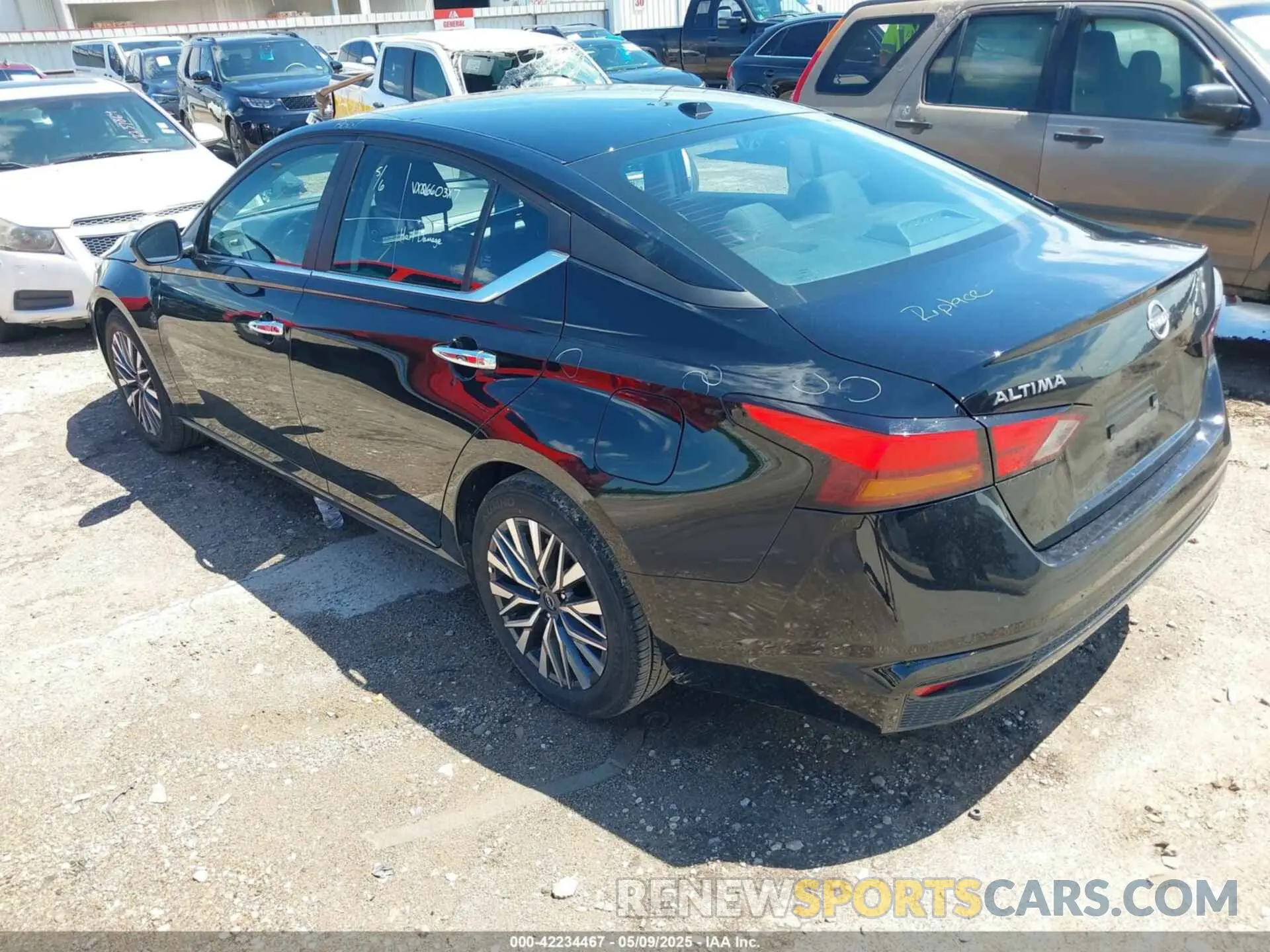3 fotografías del automóvil dañado 1N4BL4DVXSN370638 NISSAN ALTIMA 2025