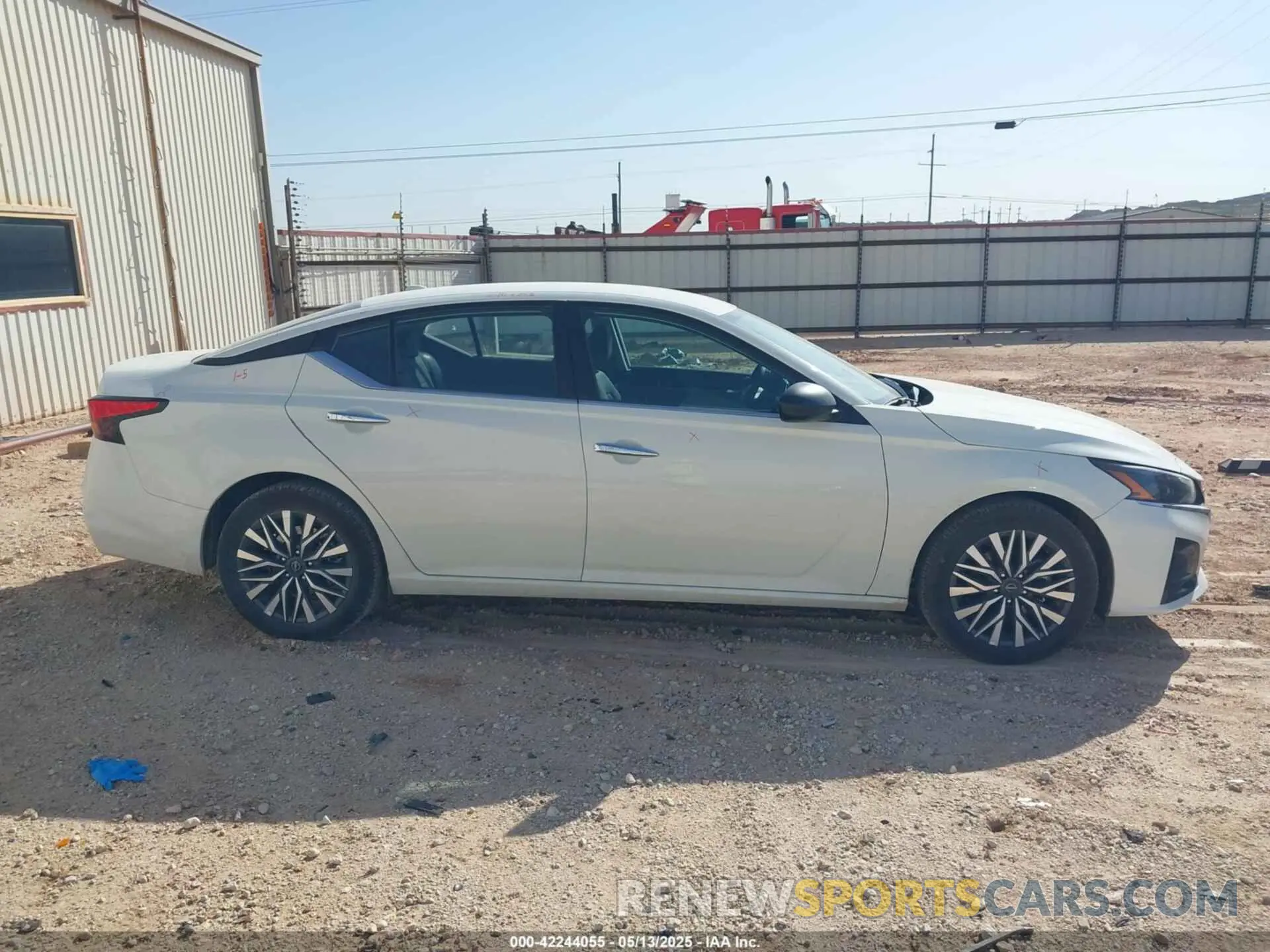 13 fotografías del automóvil dañado 1N4BL4DVXSN372941 NISSAN ALTIMA 2025