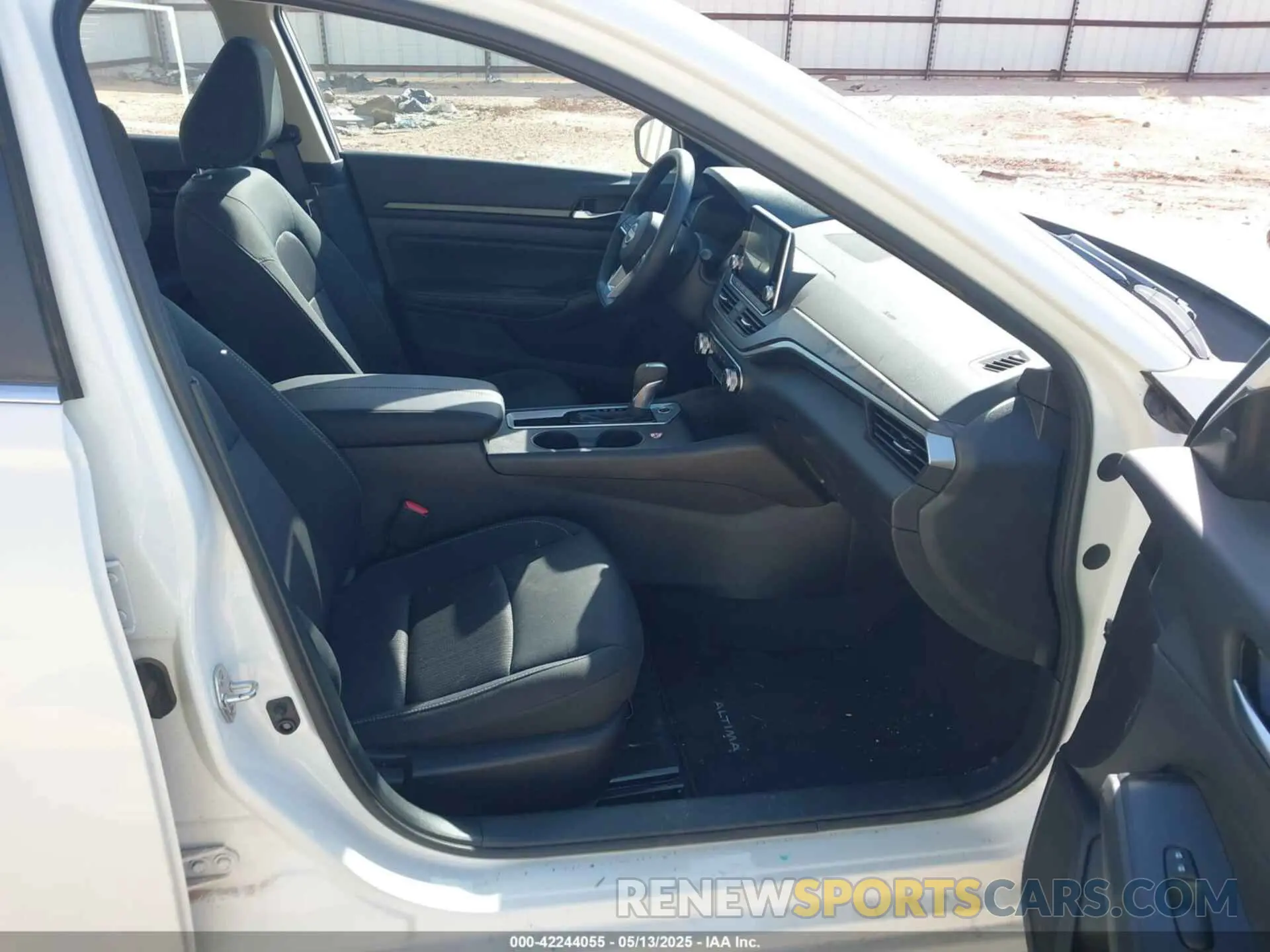 5 fotografías del automóvil dañado 1N4BL4DVXSN372941 NISSAN ALTIMA 2025