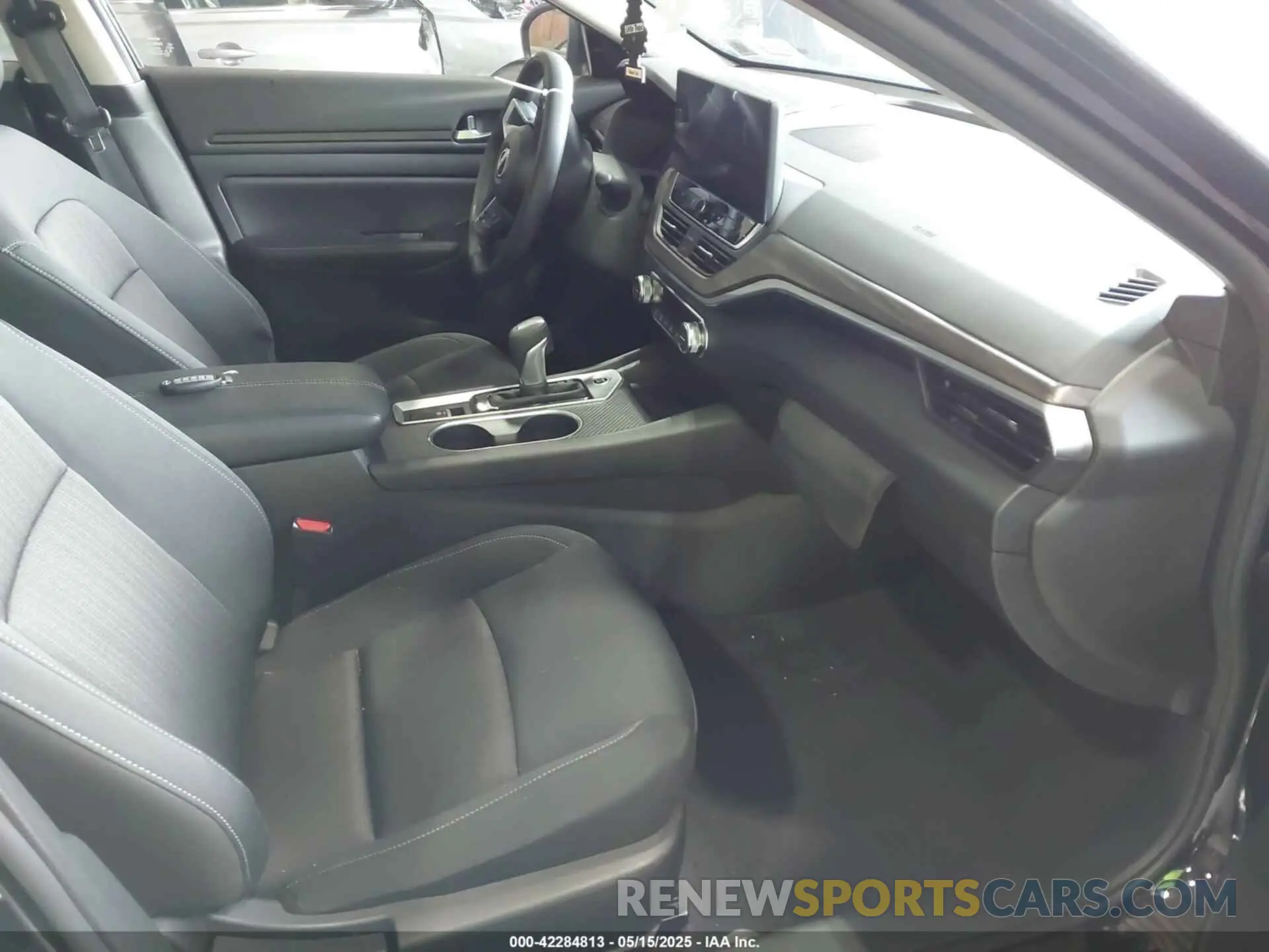 5 fotografías del automóvil dañado 1N4BL4DW4SN332783 NISSAN ALTIMA 2025