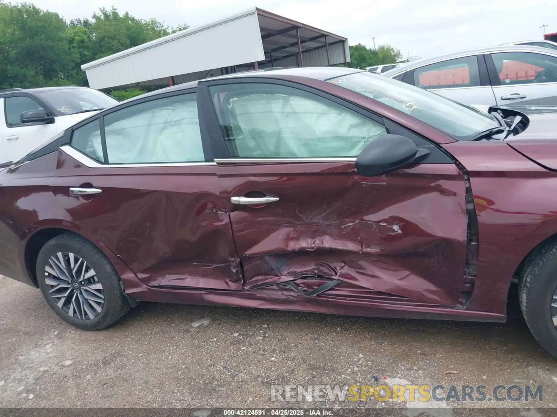 13 fotografías del automóvil dañado 1N4BL4DWXSN318337 NISSAN ALTIMA 2025