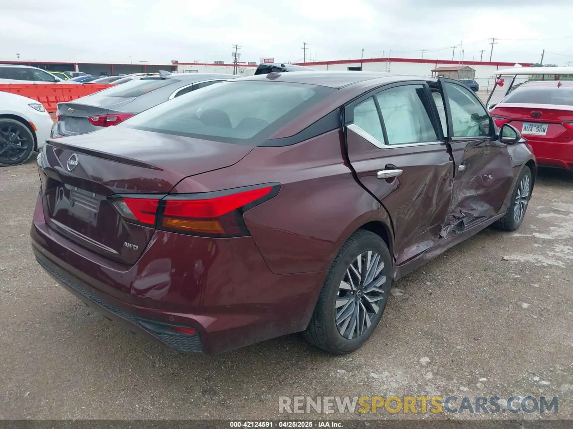4 fotografías del automóvil dañado 1N4BL4DWXSN318337 NISSAN ALTIMA 2025