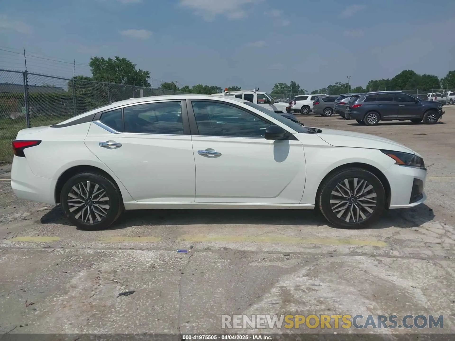 12 fotografías del automóvil dañado 1N4BL4DWXSN353315 NISSAN ALTIMA 2025