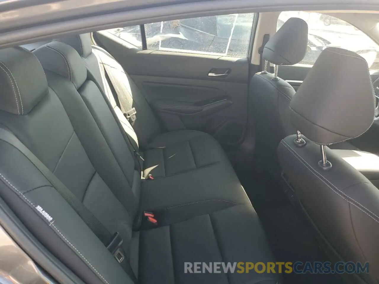 10 fotografías del automóvil dañado 1N4BL4EV6SN329633 NISSAN ALTIMA 2025