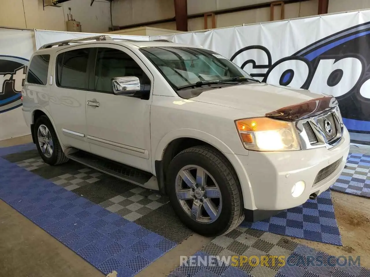4 fotografías del automóvil dañado 5N1BA0NC8CN601703 NISSAN ARMADA 2012