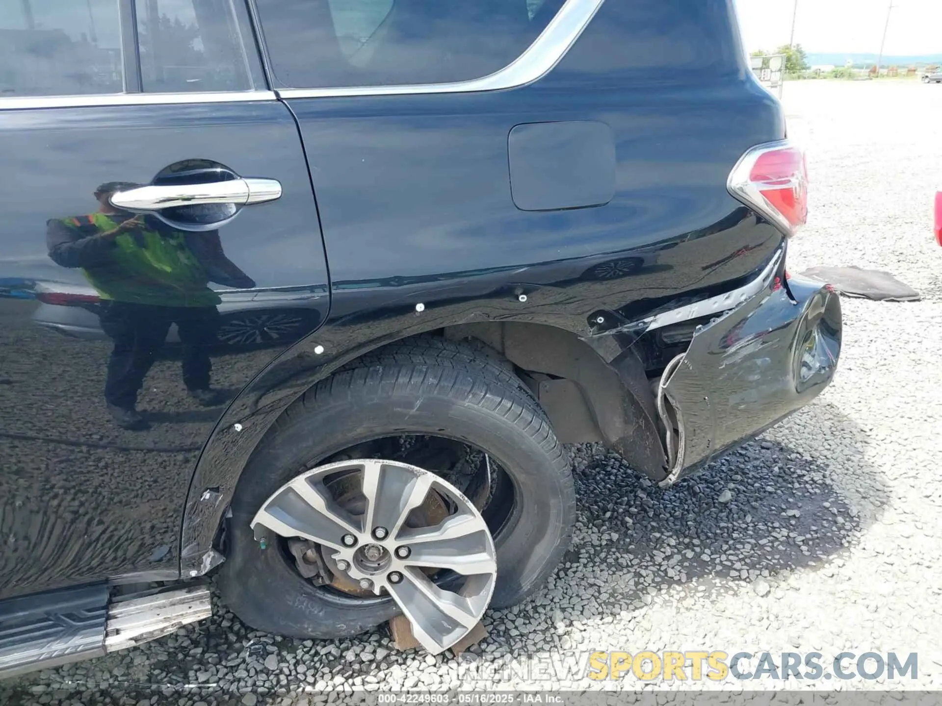 6 fotografías del automóvil dañado JN8AY2NC3KX510384 NISSAN ARMADA 2019
