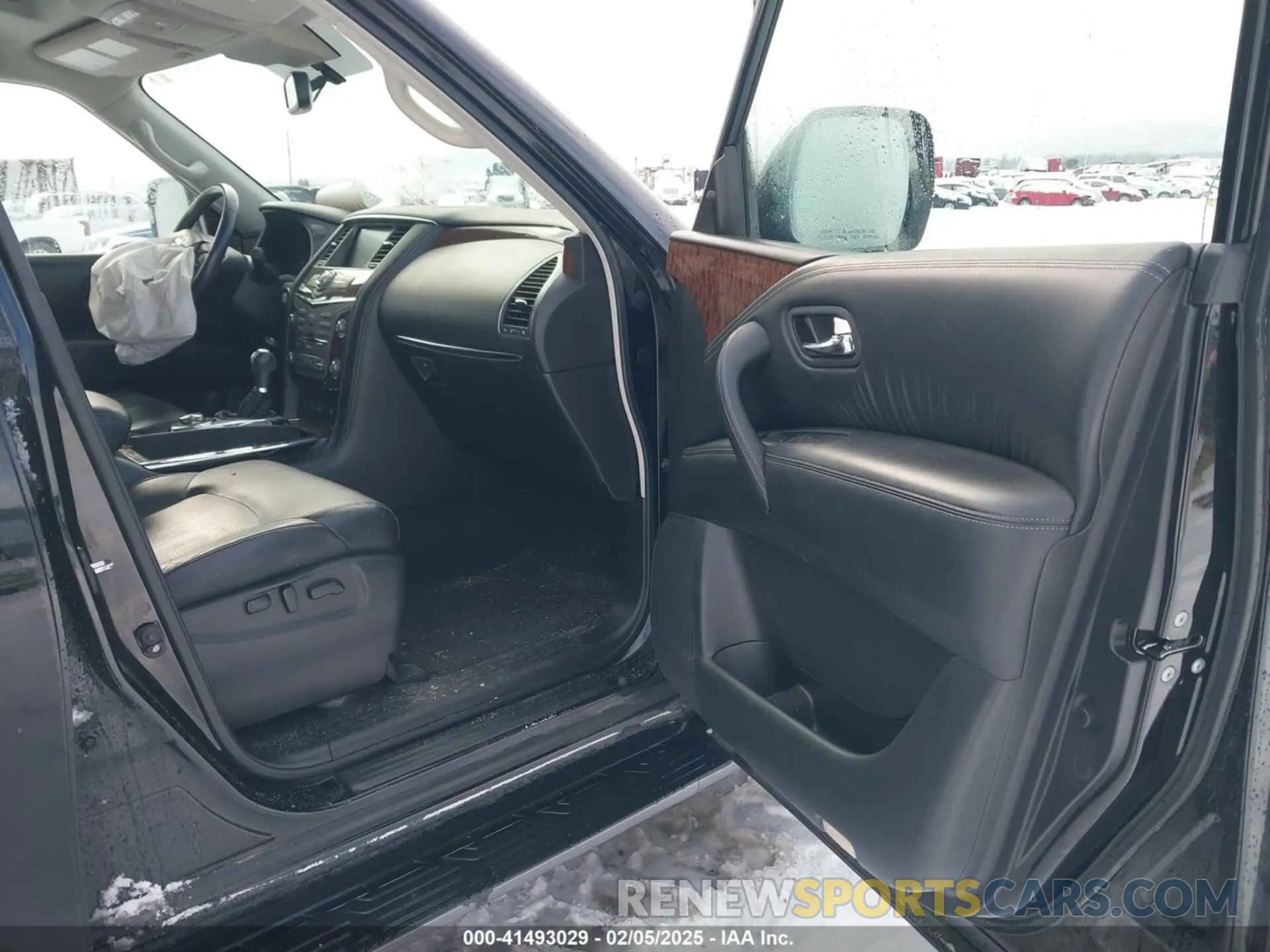 5 fotografías del automóvil dañado JN8AY2NC8K9583450 NISSAN ARMADA 2019