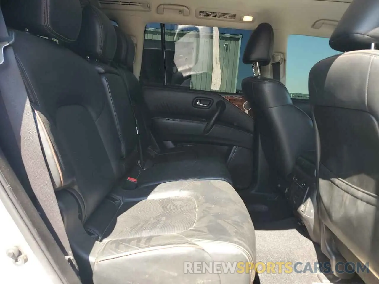 10 fotografías del automóvil dañado JN8AY2NC8KX509294 NISSAN ARMADA 2019