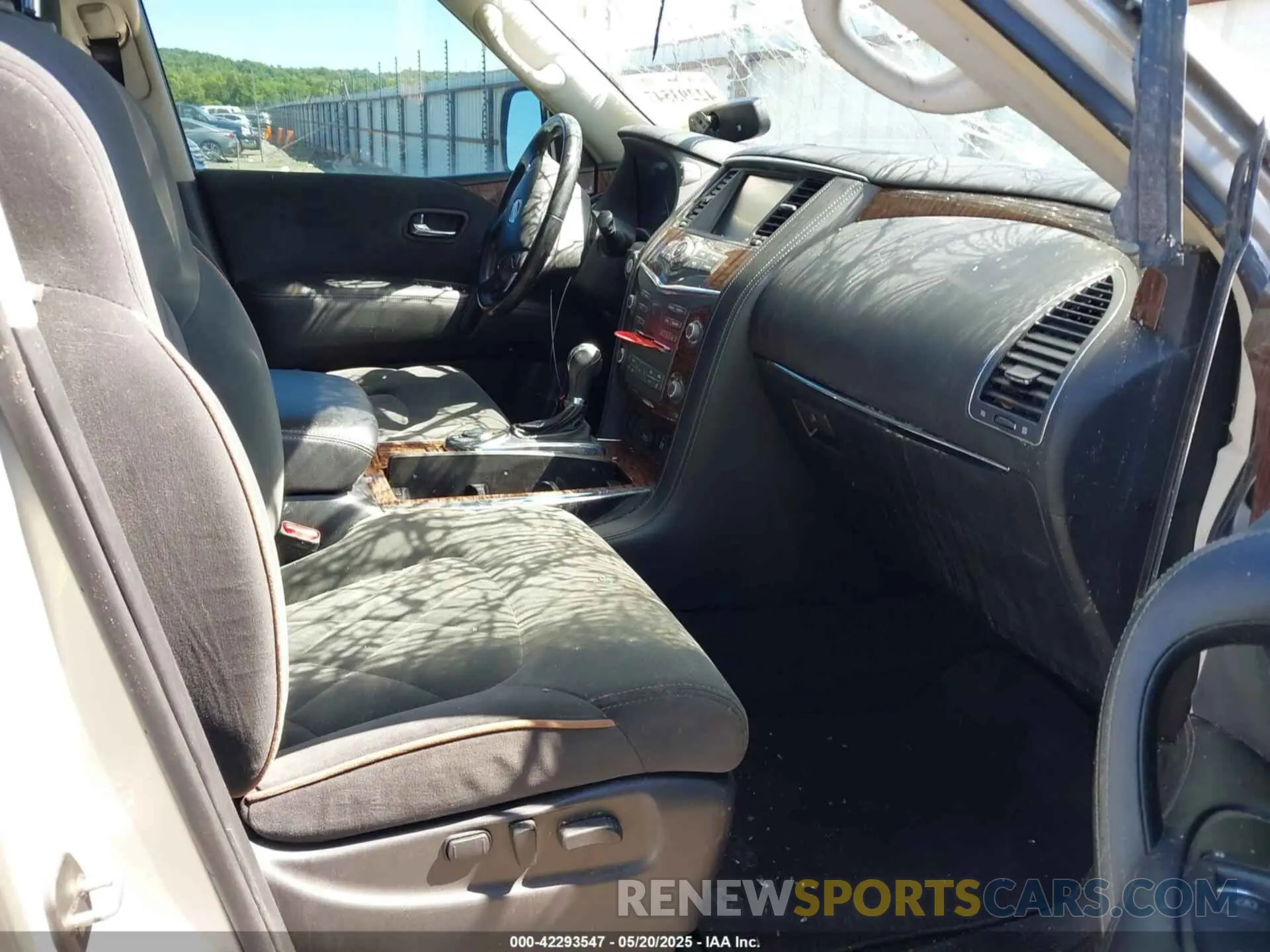 5 fotografías del automóvil dañado JN8AY2ND1KX009177 NISSAN ARMADA 2019
