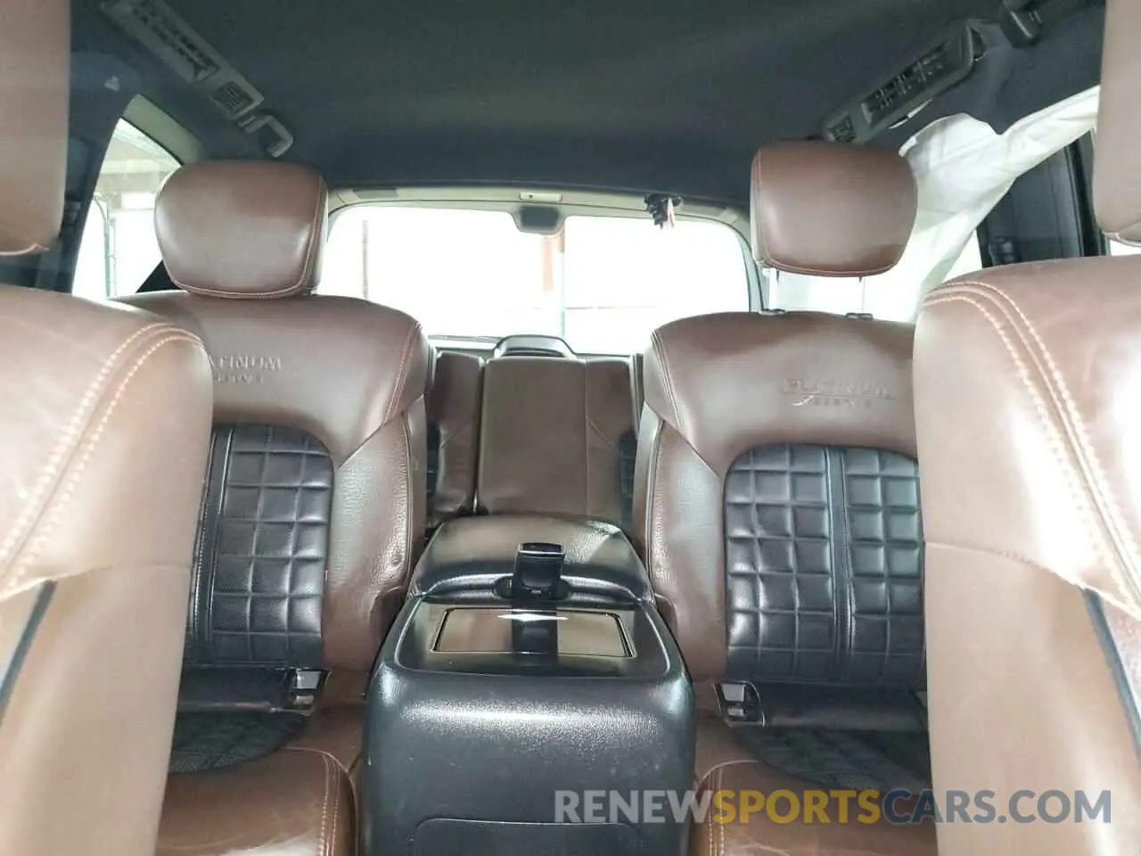10 fotografías del automóvil dañado JN8AY2NE5K9755743 NISSAN ARMADA 2019