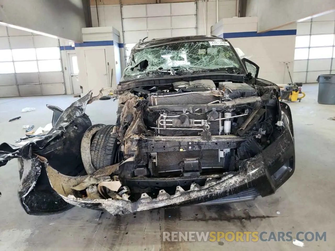 5 fotografías del automóvil dañado JN8AY2NE8K9757051 NISSAN ARMADA 2019