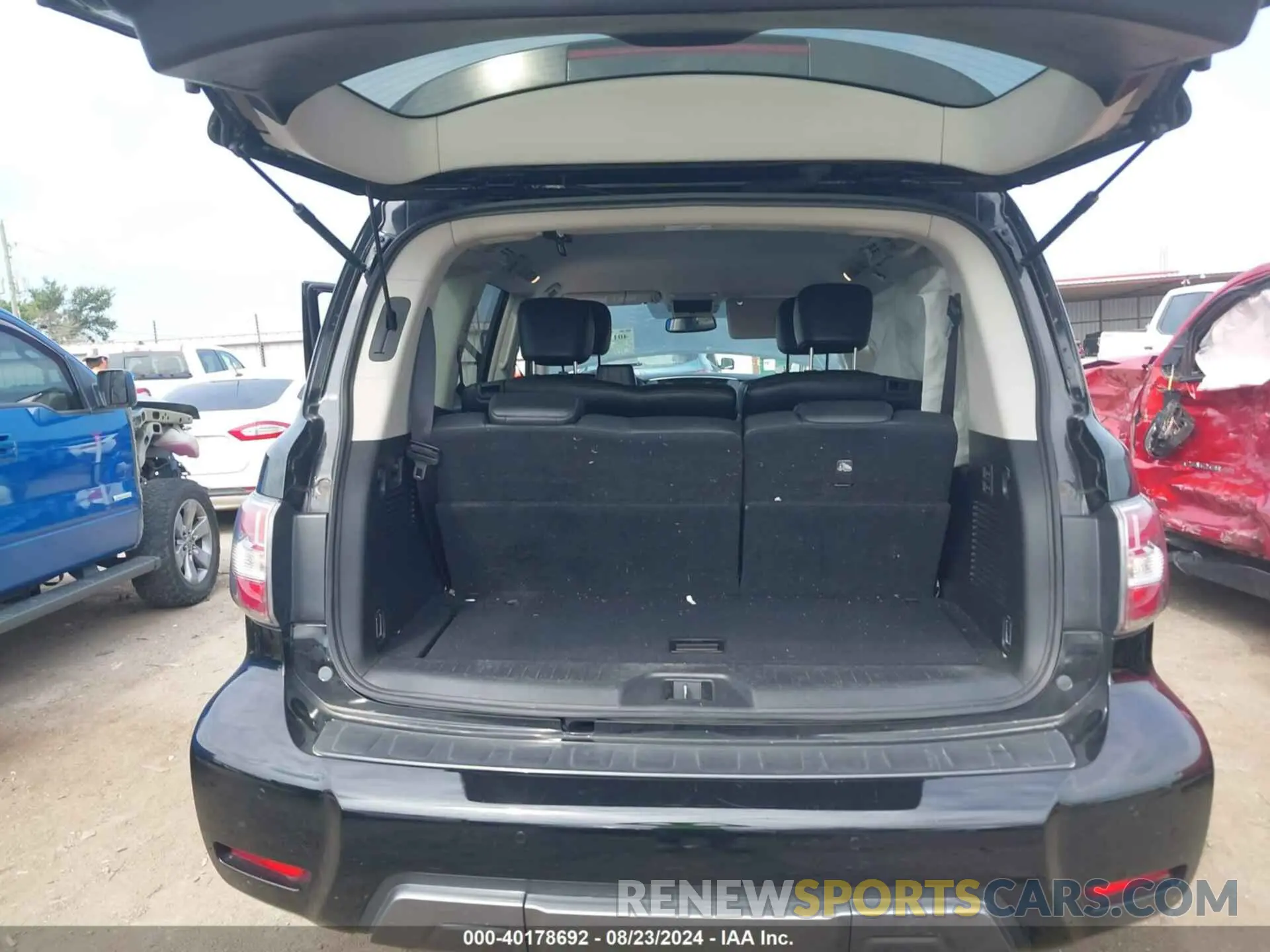 8 fotografías del automóvil dañado JN8AY2NC4L9621029 NISSAN ARMADA 2020