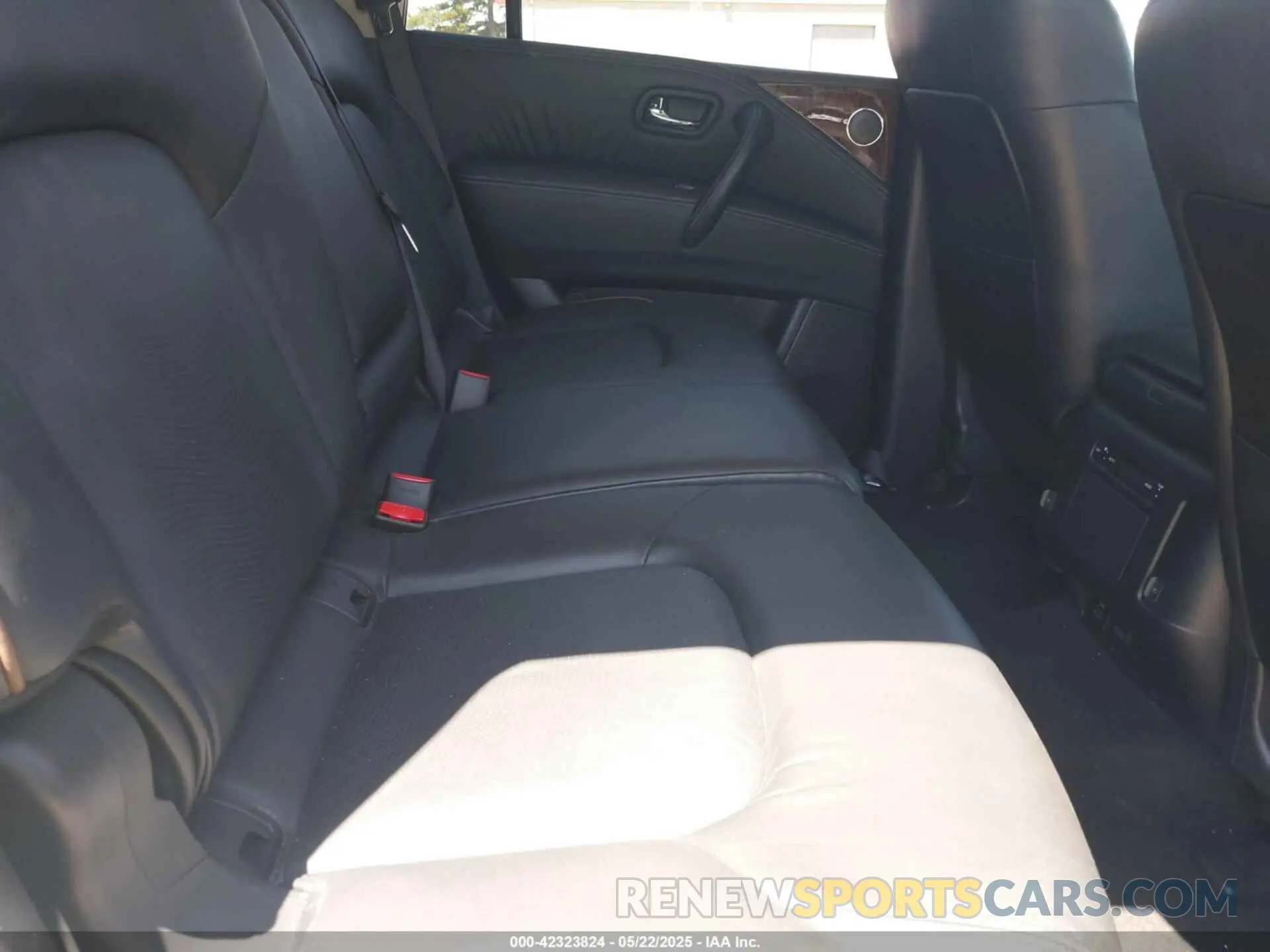 8 fotografías del automóvil dañado JN8AY2NC5L9615157 NISSAN ARMADA 2020
