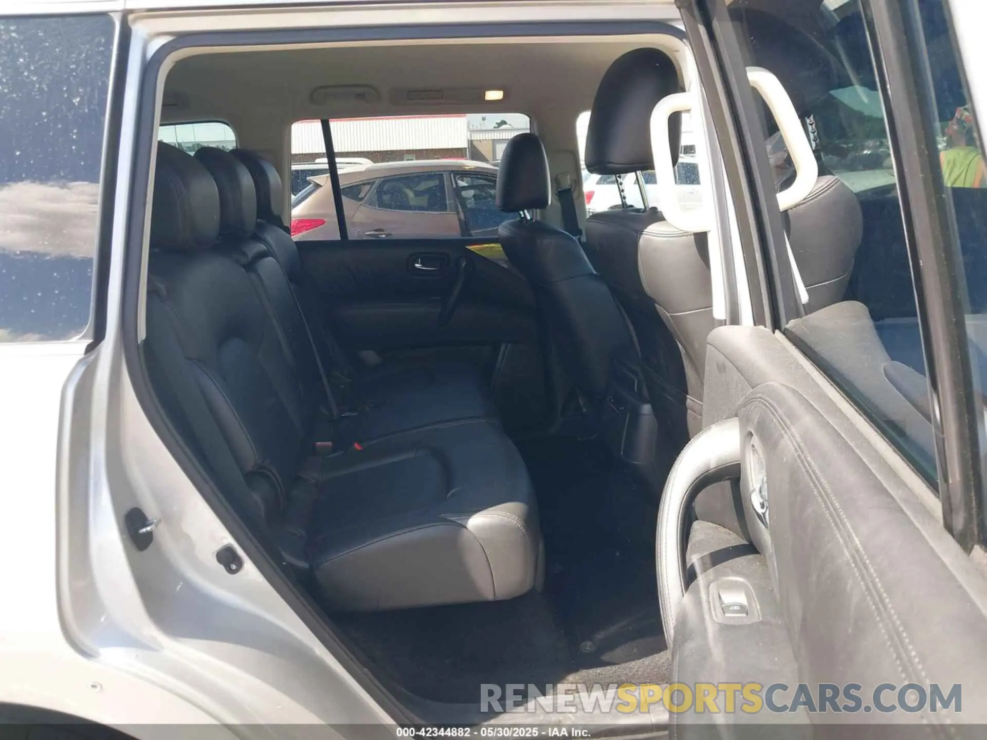 8 fotografías del automóvil dañado JN8AY2AD2N9677990 NISSAN ARMADA 2022