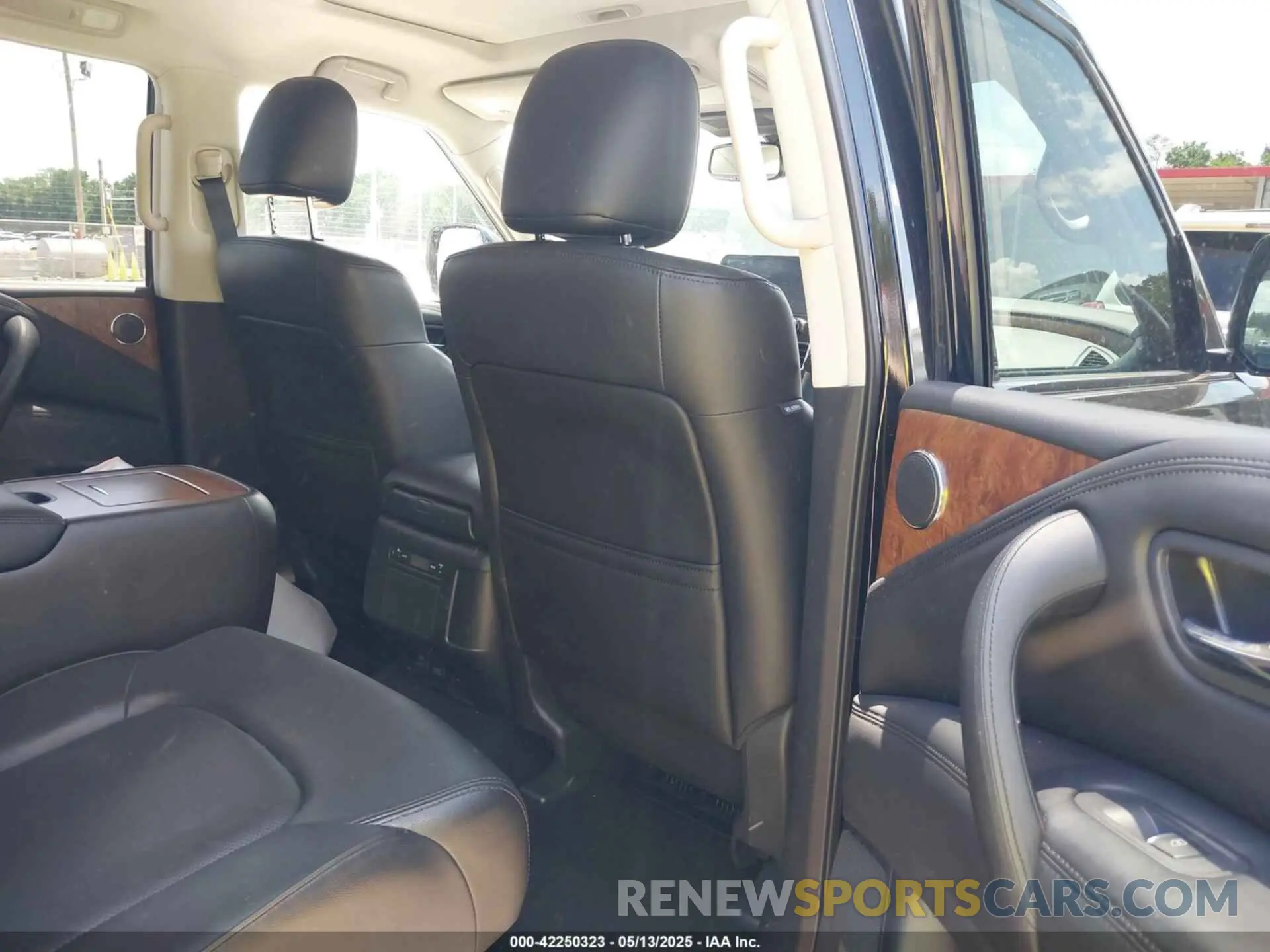 8 fotografías del automóvil dañado JN8AY2BA5P9404713 NISSAN ARMADA 2023