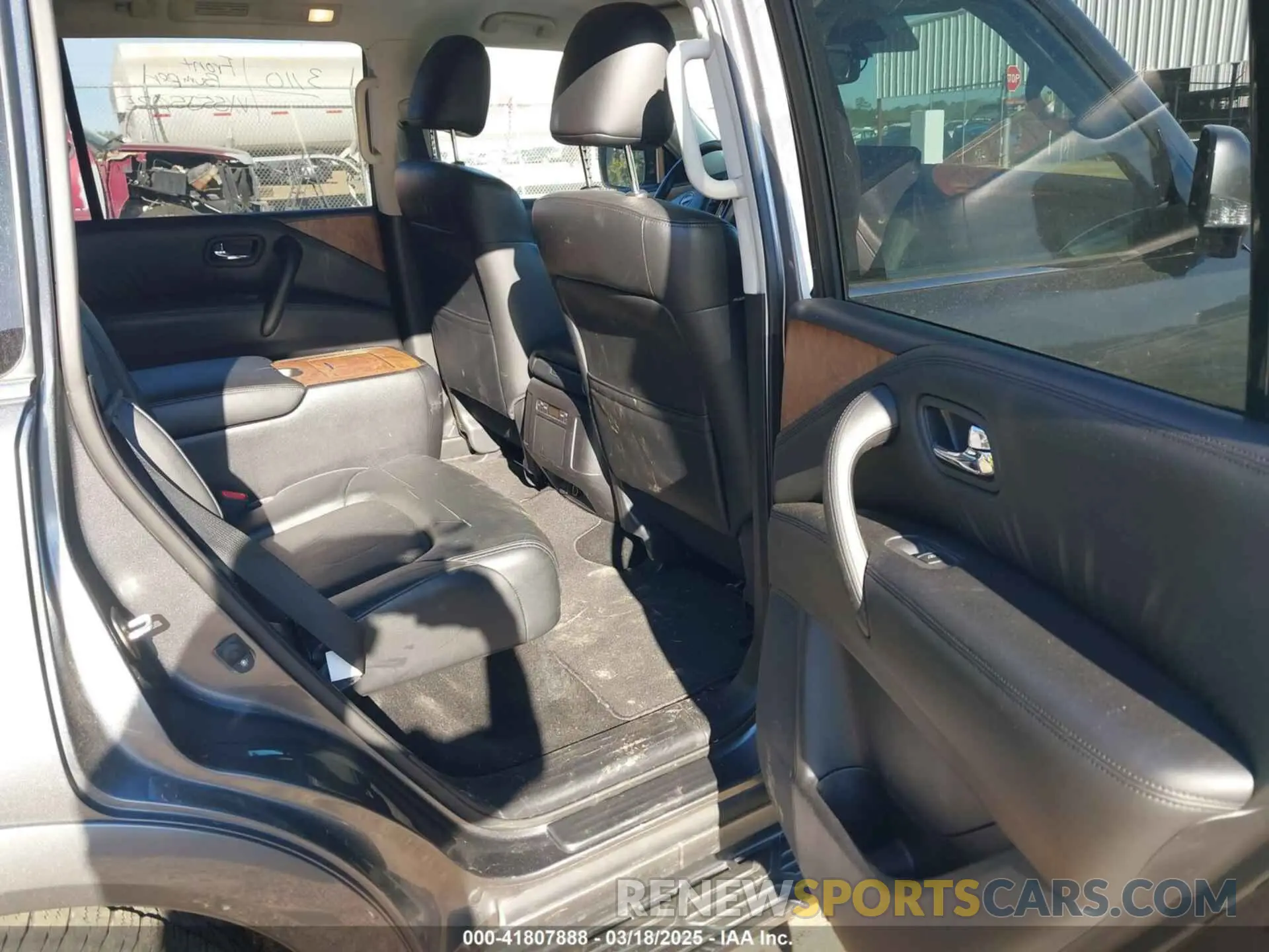 8 fotografías del automóvil dañado JN8AY2BA6P9402288 NISSAN ARMADA 2023