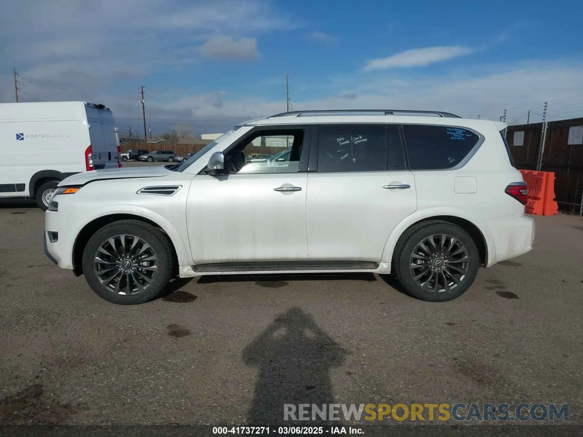 15 fotografías del automóvil dañado JN8AY2DB8P9835231 NISSAN ARMADA 2023