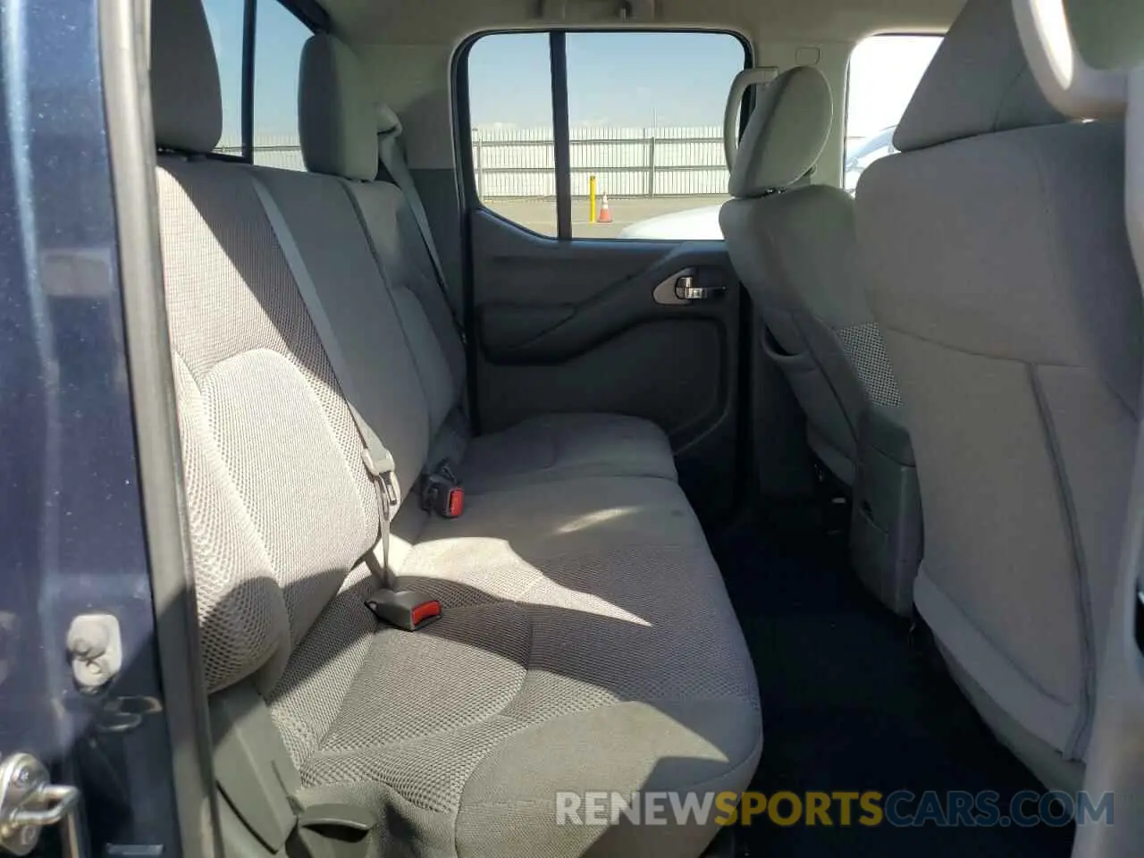 10 fotografías del automóvil dañado 1N6AD0ER2KN762510 NISSAN FRONTIER 2019