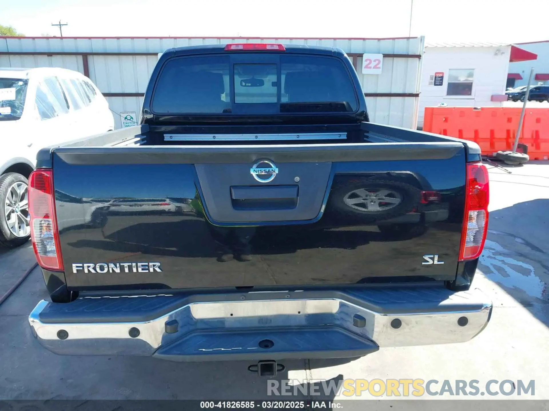16 fotografías del automóvil dañado 1N6AD0ER4KN736474 NISSAN FRONTIER 2019