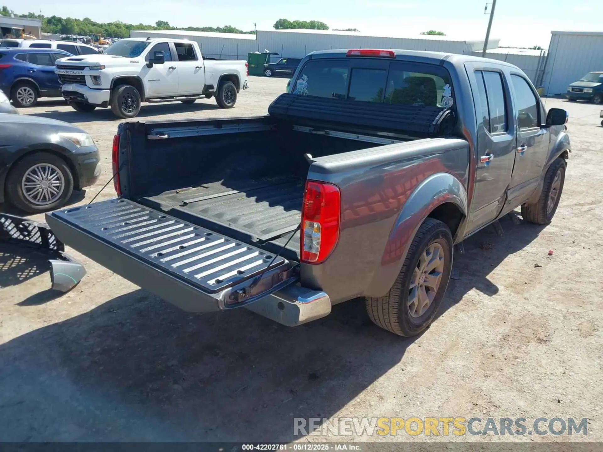 4 fotografías del automóvil dañado 1N6AD0ER4KN756322 NISSAN FRONTIER 2019