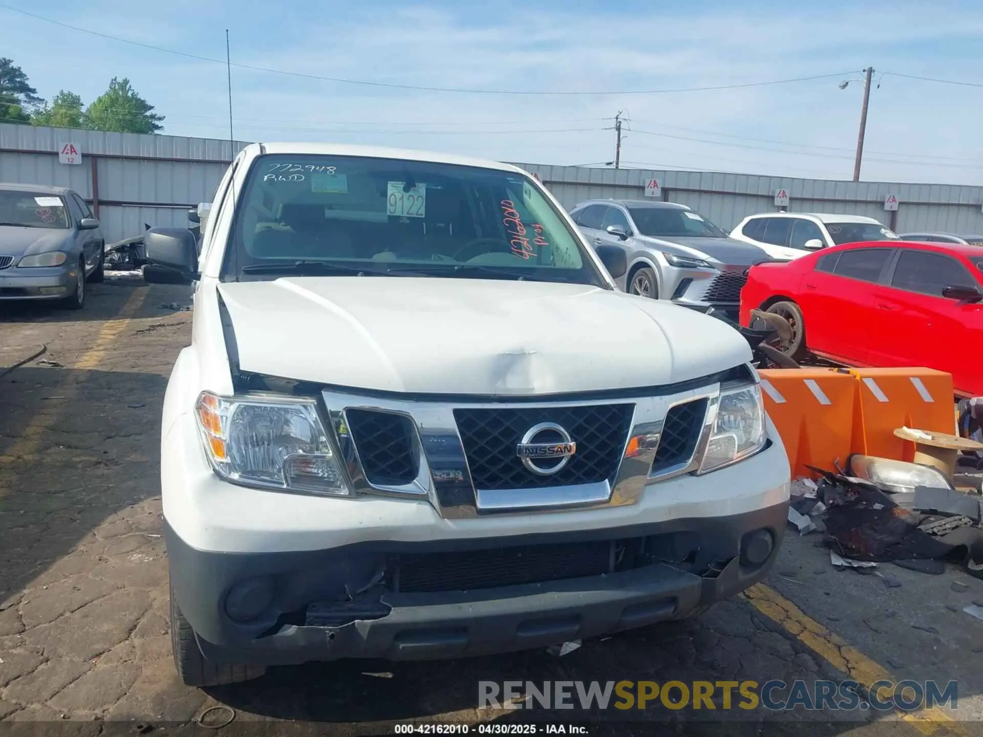 12 fotografías del automóvil dañado 1N6AD0ER5KN777406 NISSAN FRONTIER 2019