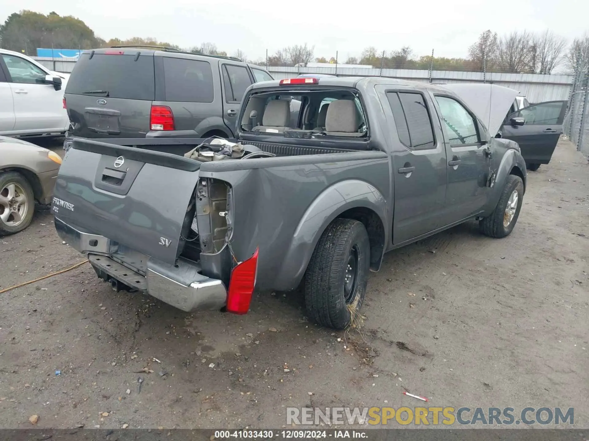 4 fotografías del automóvil dañado 1N6AD0ER7KN766438 NISSAN FRONTIER 2019